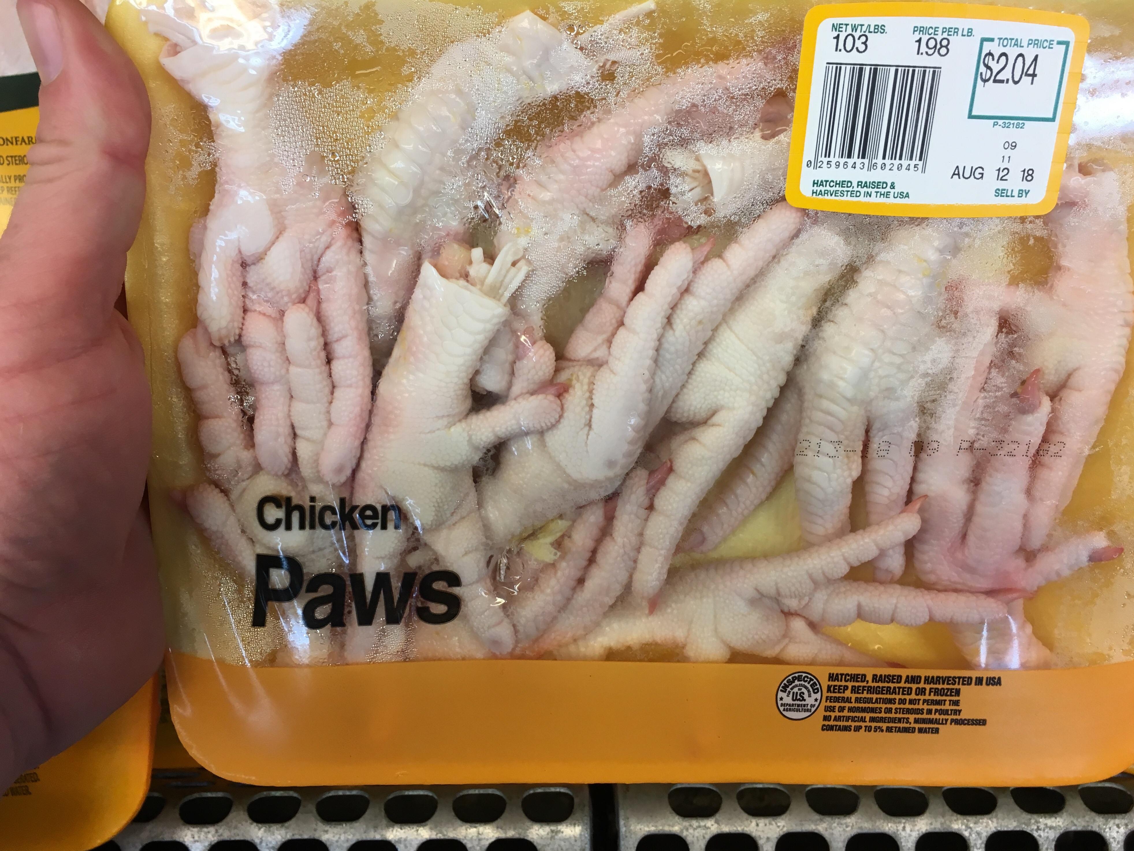These chicken feet are called paws. r/mildlyinteresting