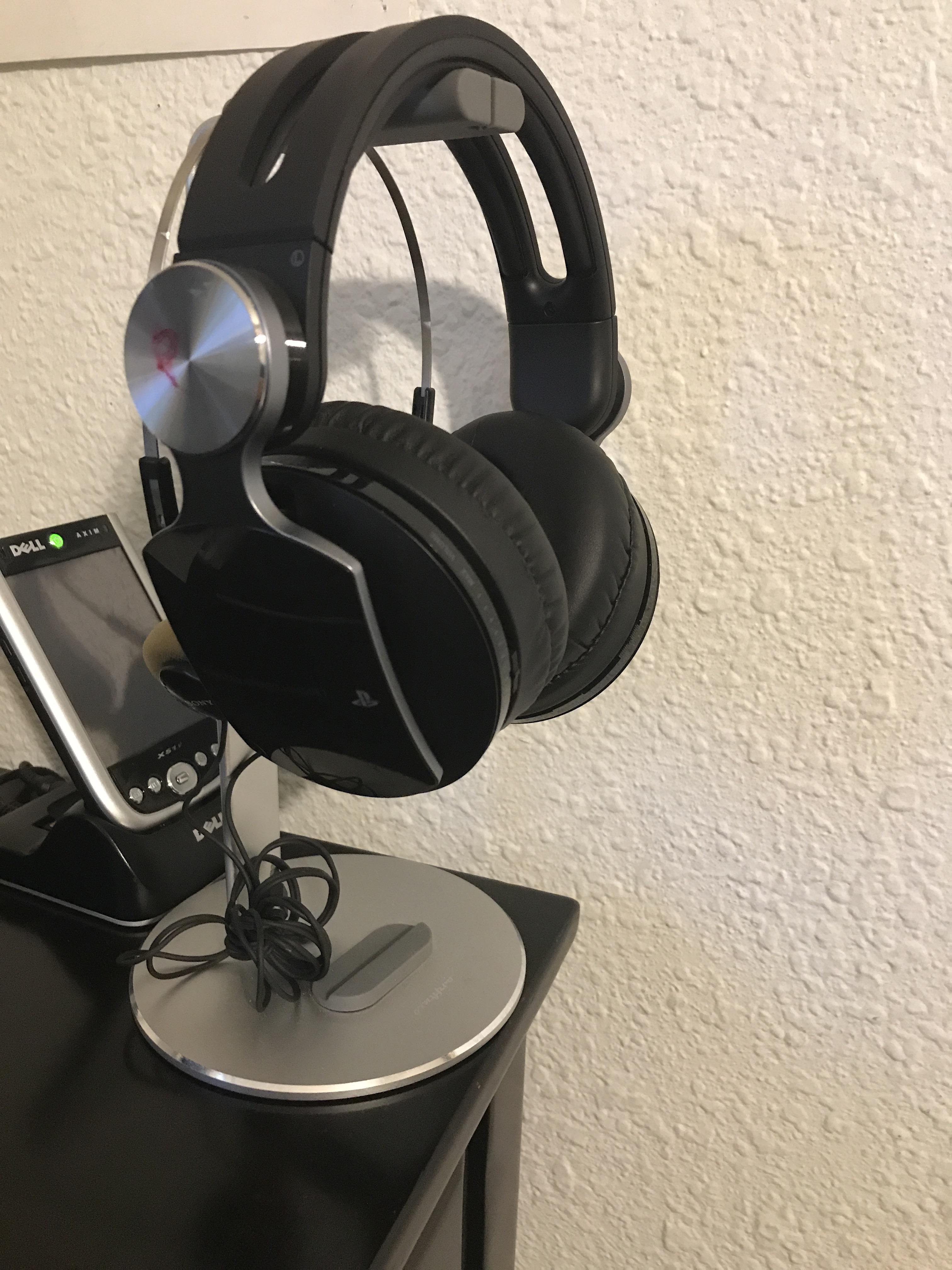 What’s the value of this PS3 Pulse Elite Headset? There’s only one listing for this headset on