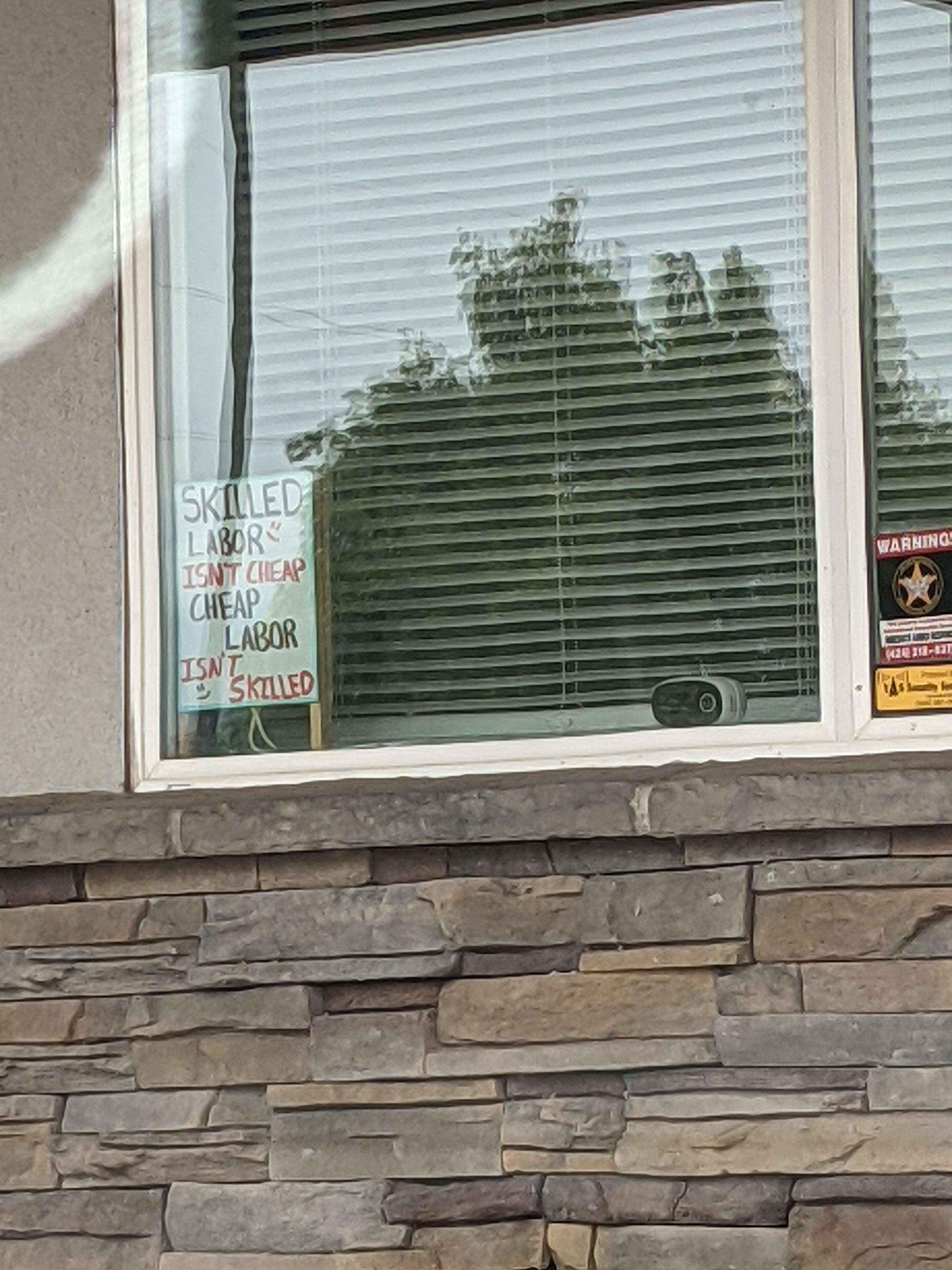 Spotted in NW ABQ dog grooming shop r/Albuquerque