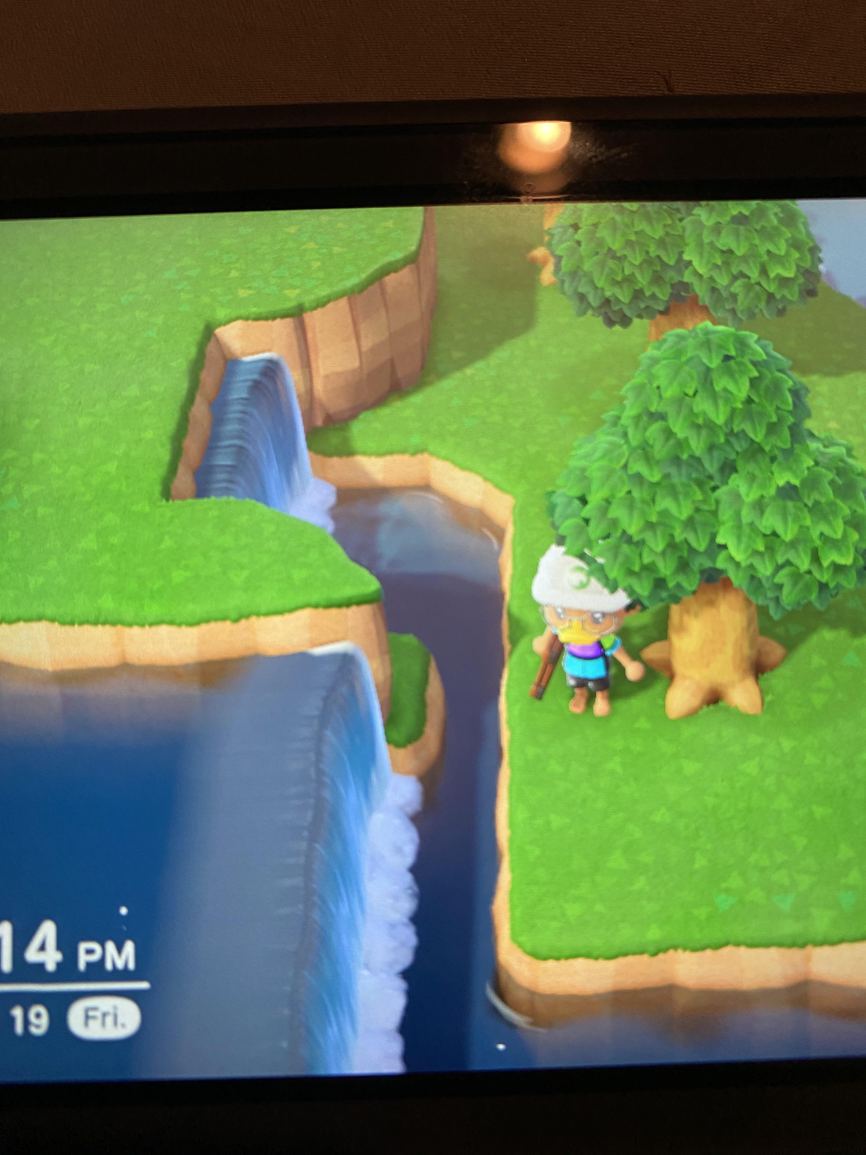Help, why can’t I make this sharp cliff into a waterfall?? r