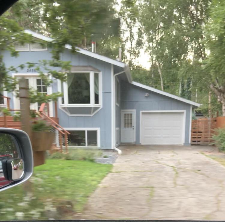 Such normality for someone so...not. r/LPOTL