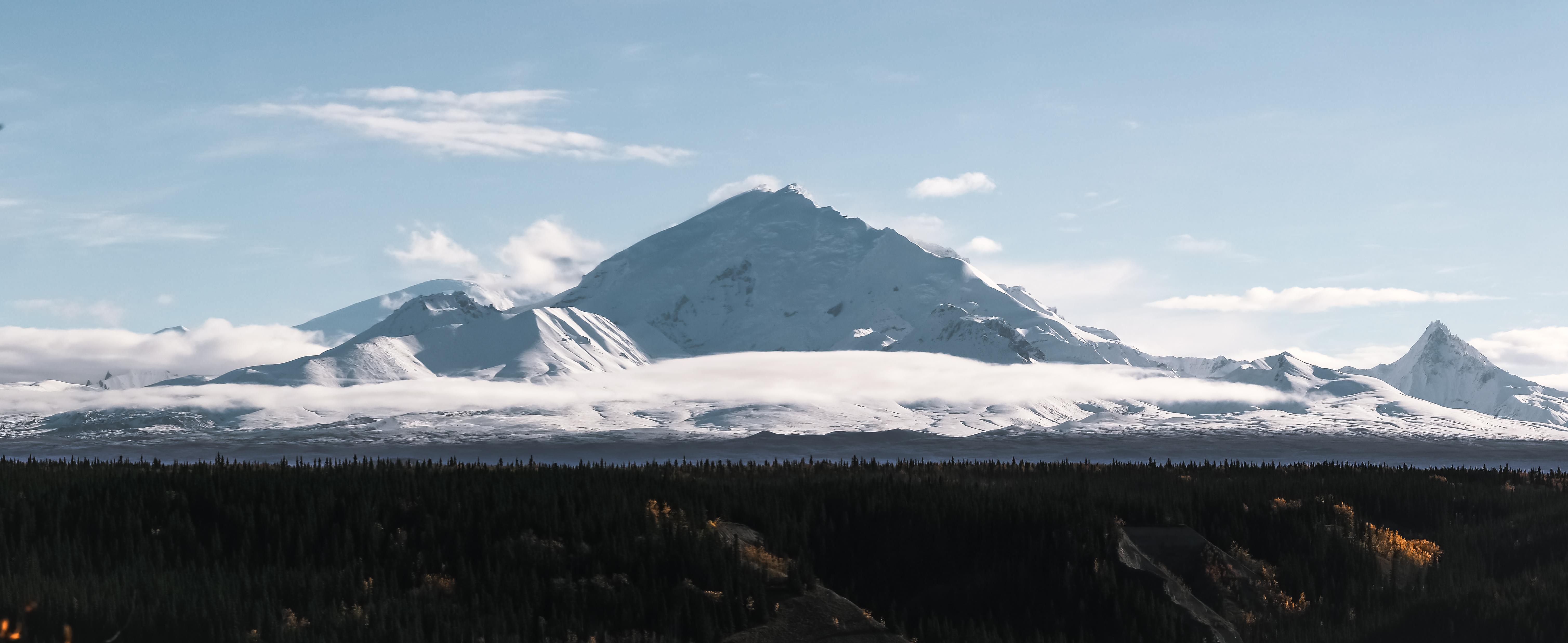 Mt. Drum, WrangellSt Elias National Park, Alaska [OC] [6034 x 2475