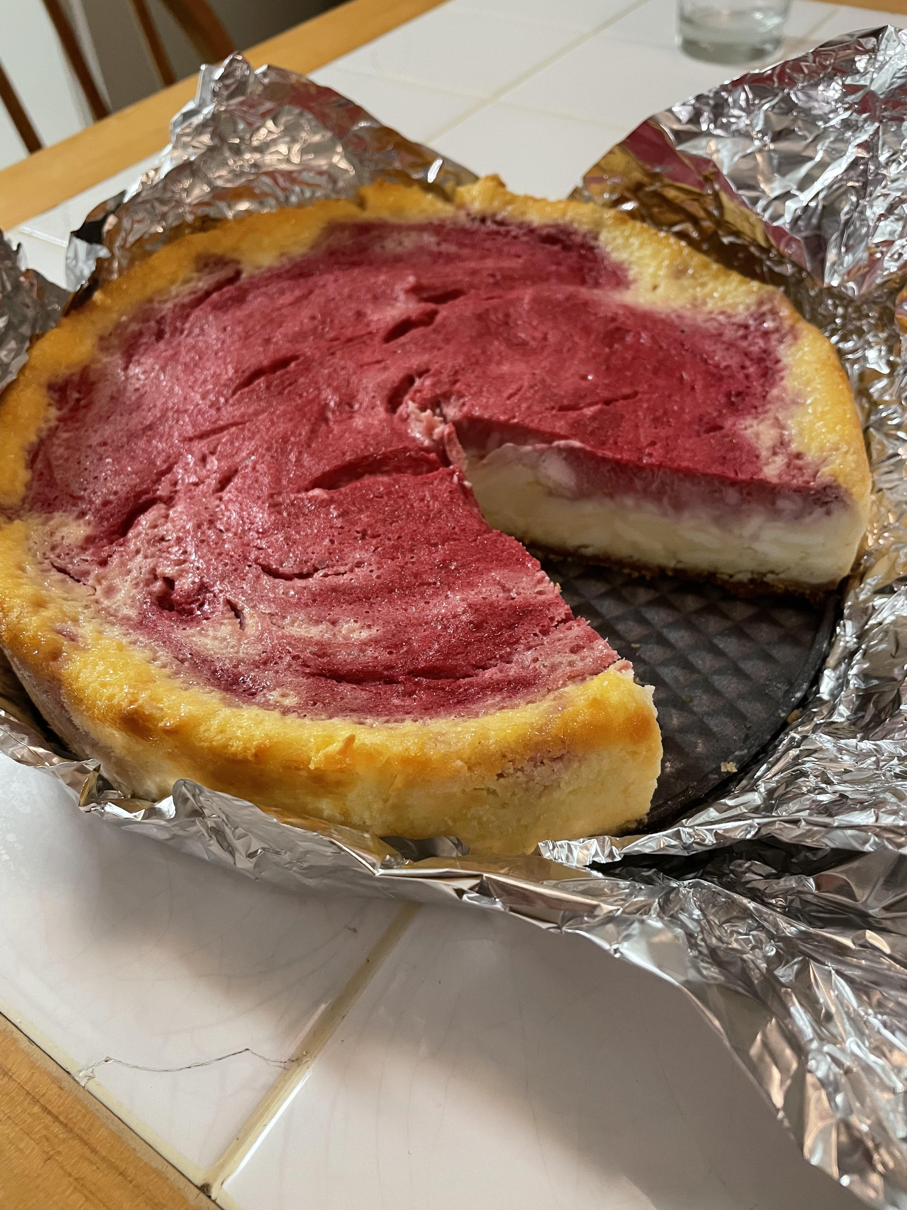 Got a springform pan for my birthday, here’s my first cheesecake! r