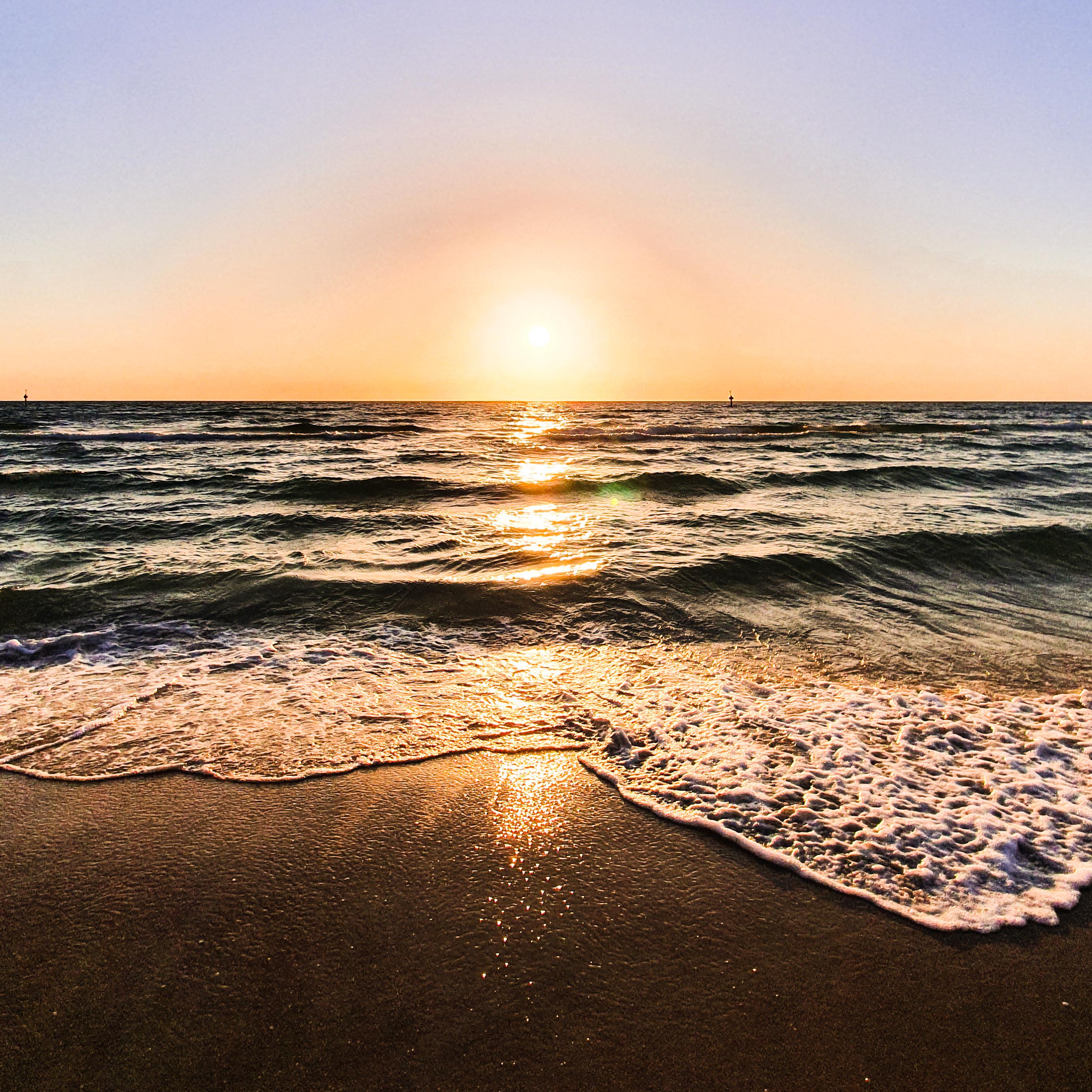 Edithvale Beach, Melbourne. Sunset on new years day r/galaxyphotography