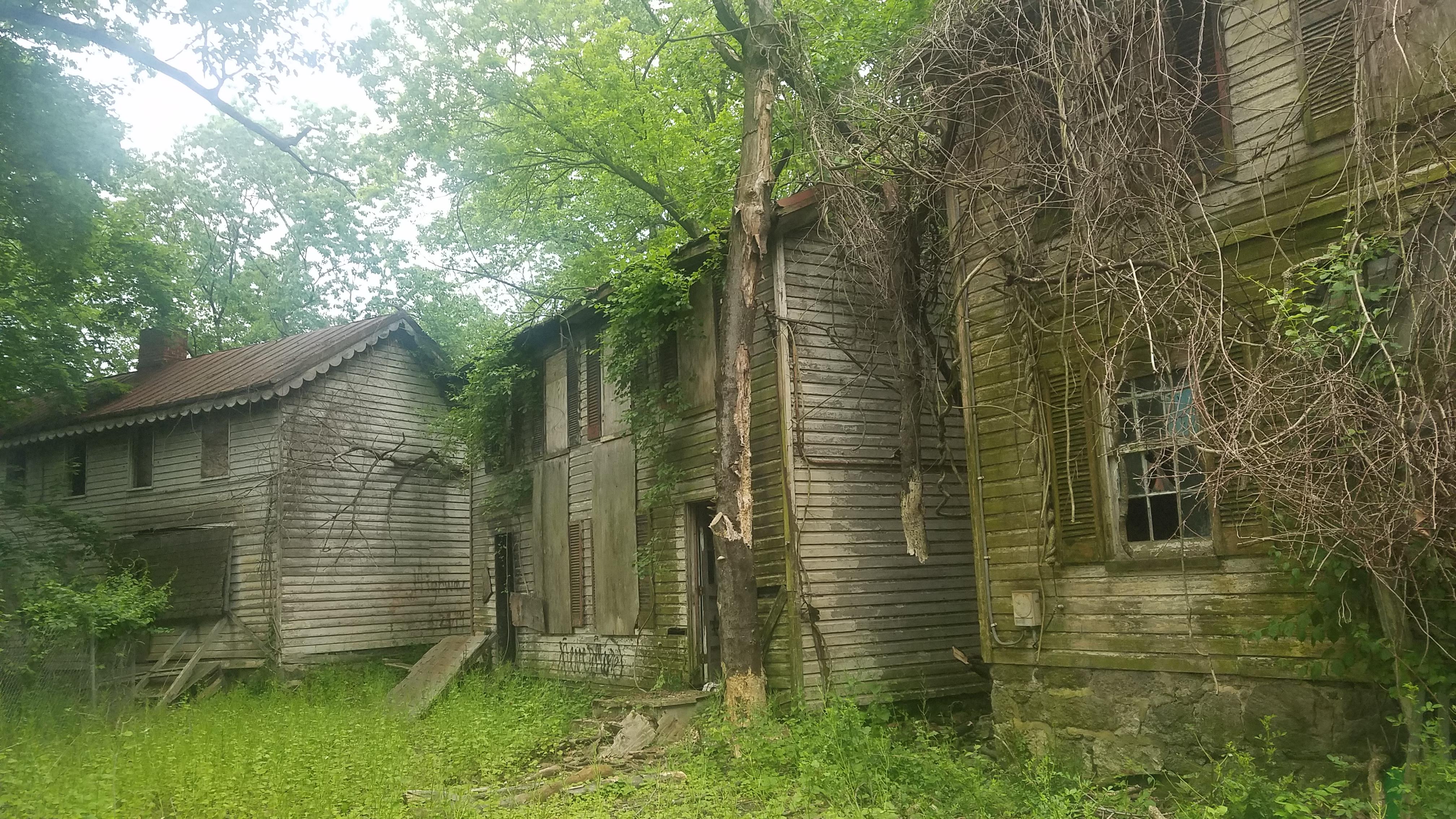 [OC] Abandoned employee houses from a mill closing decades ago in