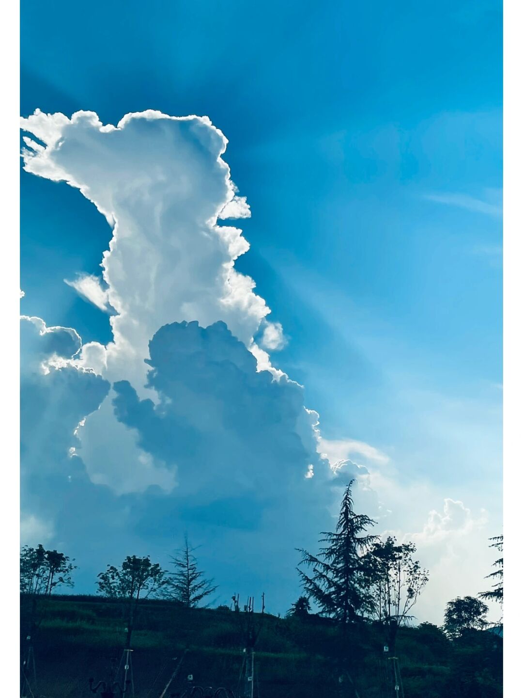 What does the cloud look like? r/Sky