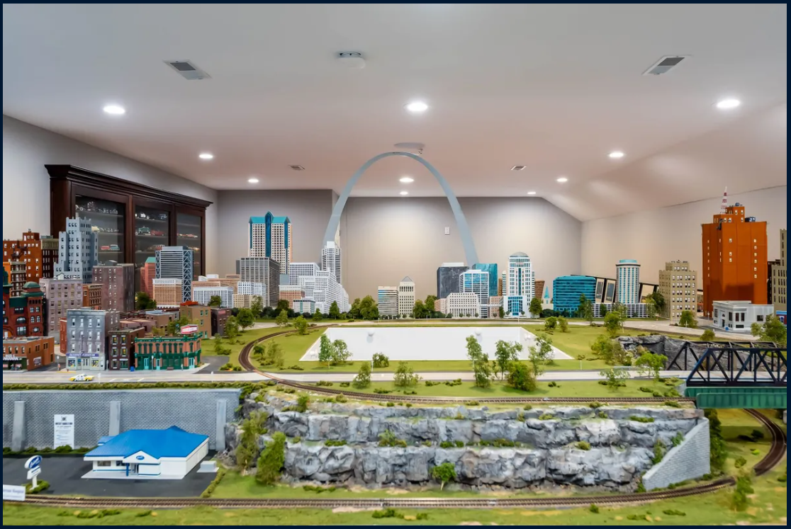 John Goodman’s St. Louis mansion features a model train set and the Arch! r/StLouis