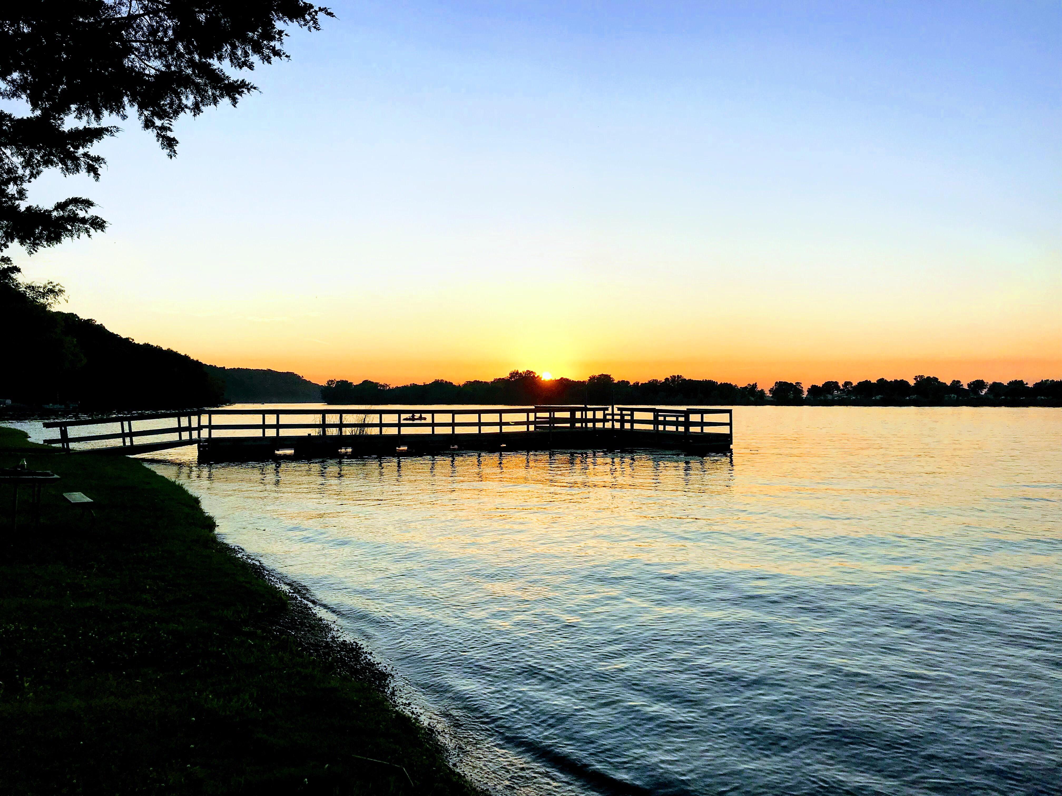 Beautiful sunset at Lake Byllesby r/minnesota