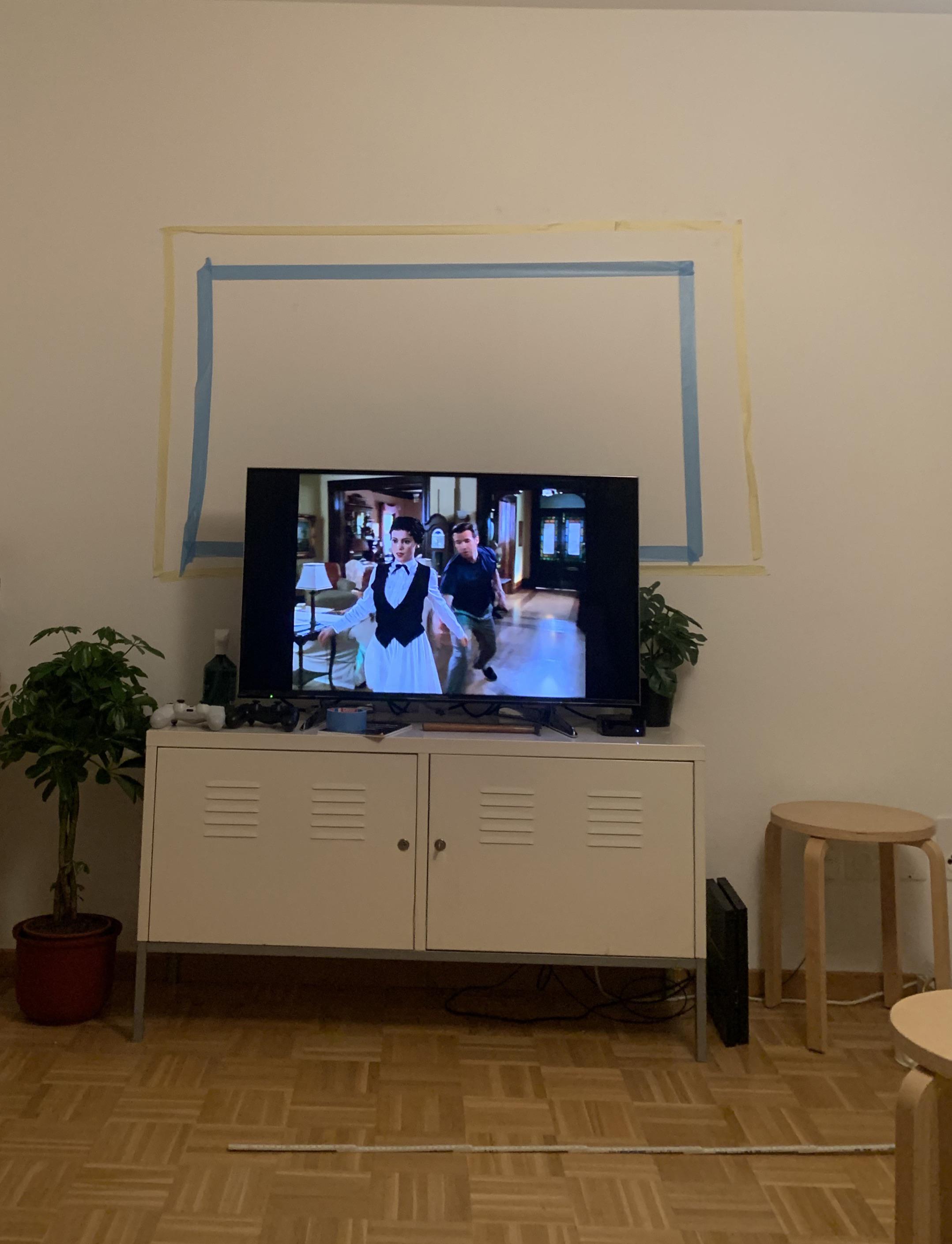 Best tv size for small living room? Viewing distance 2.53m. Yellow