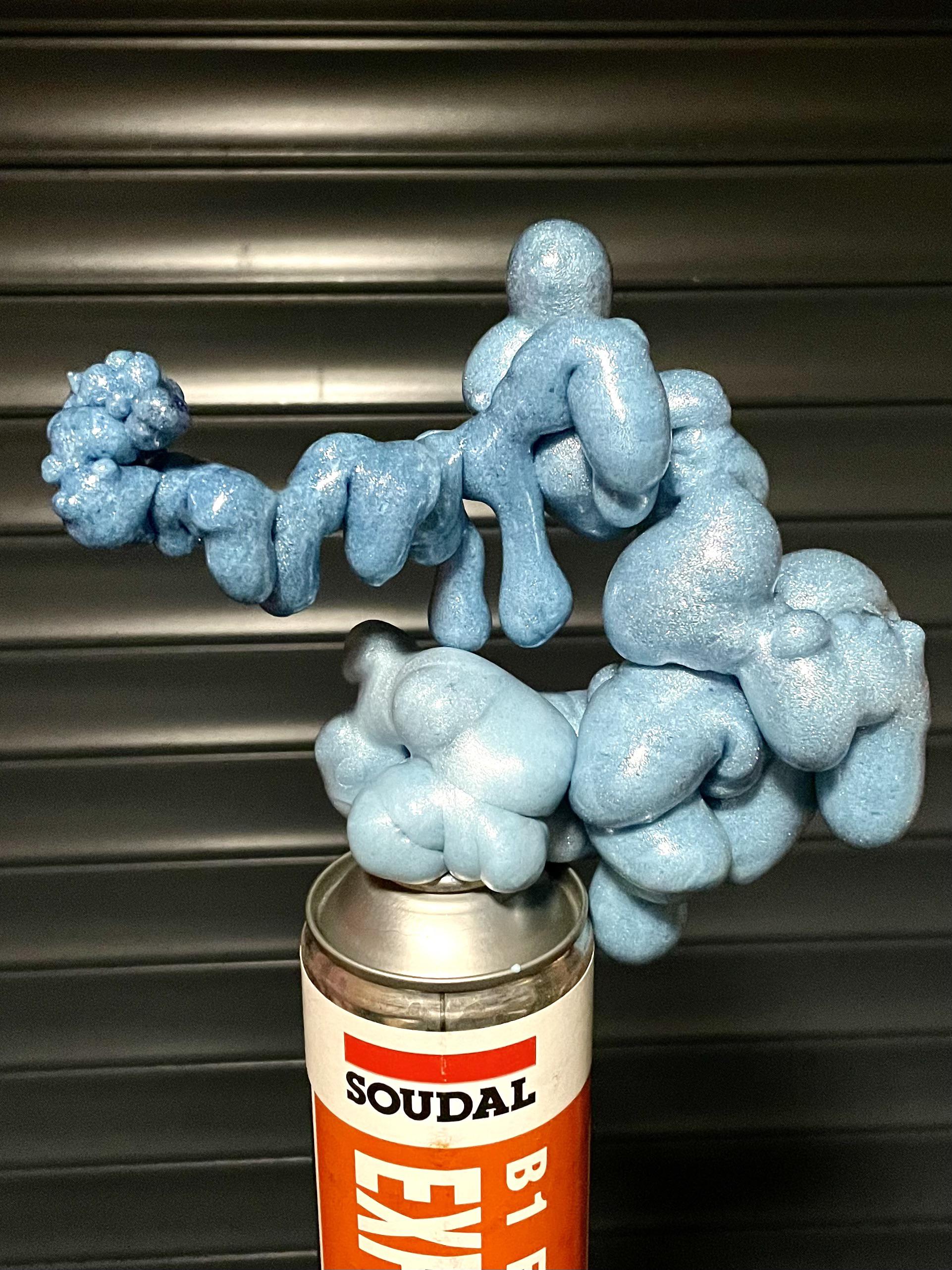 My can of expanding foam sprung a leak r/mildlyinteresting
