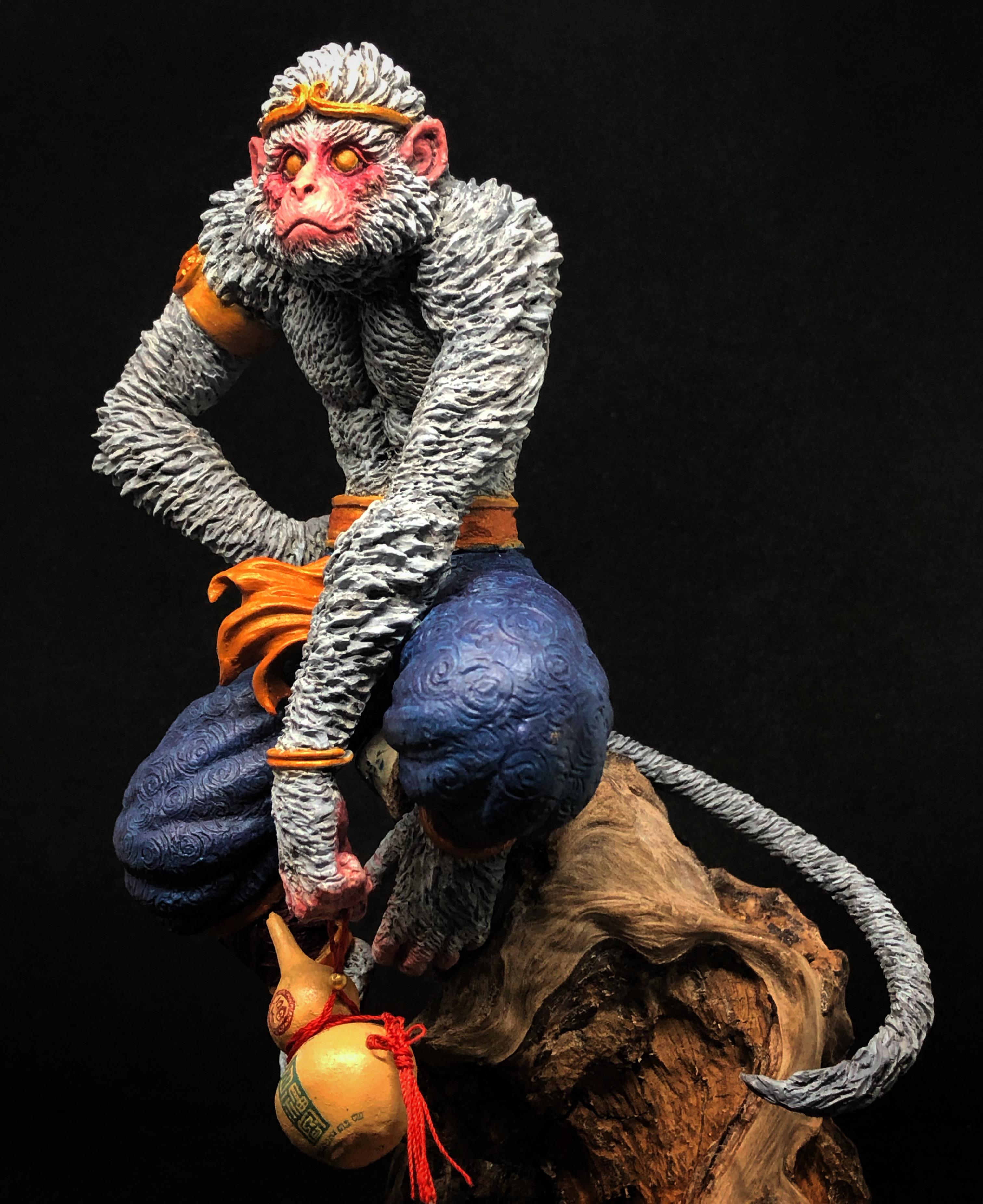 [SELF] my monkey king. Designed, sculpt and painted by me. Almost done