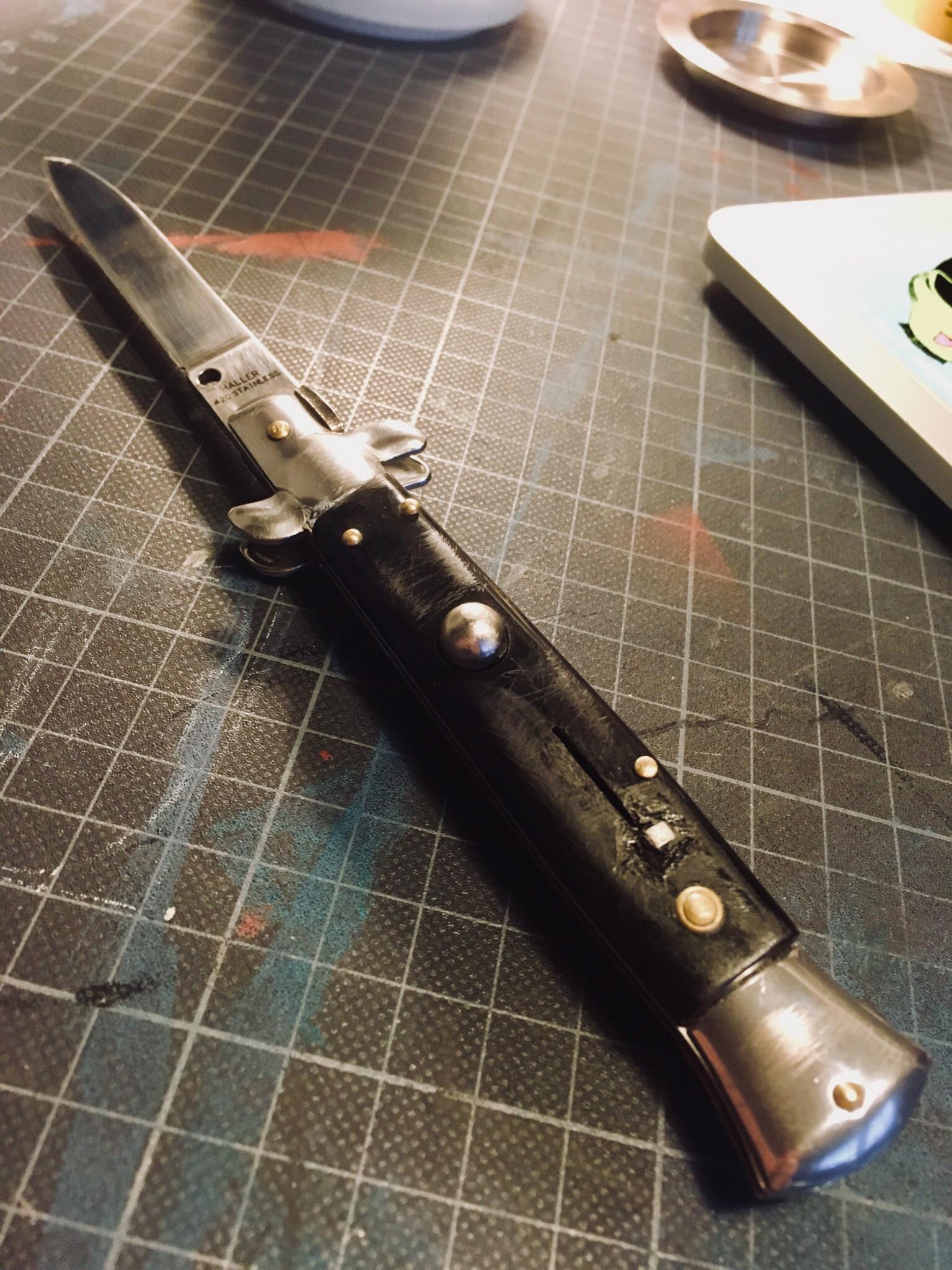 That one beaterknife, that looks like it died years ago but always