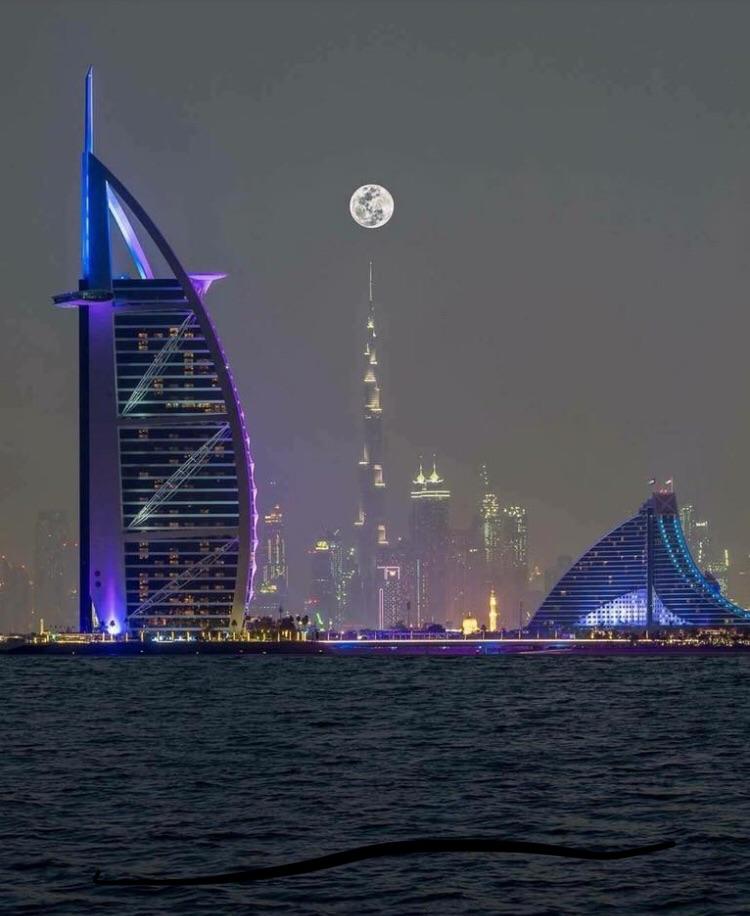 Perfect Night in Dubai r/BeAmazed