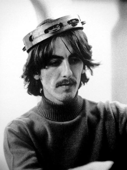 Mr. Tambourine Man, by Linda McCartney, 1968 r/beatles