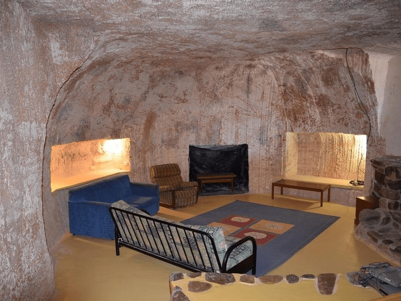 A house in Coober Pedy, SA r/LiminalSpace