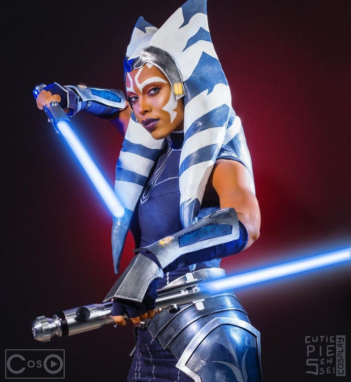 Ahsoka Tano cosplay by CutiePieSensei r/StarWars