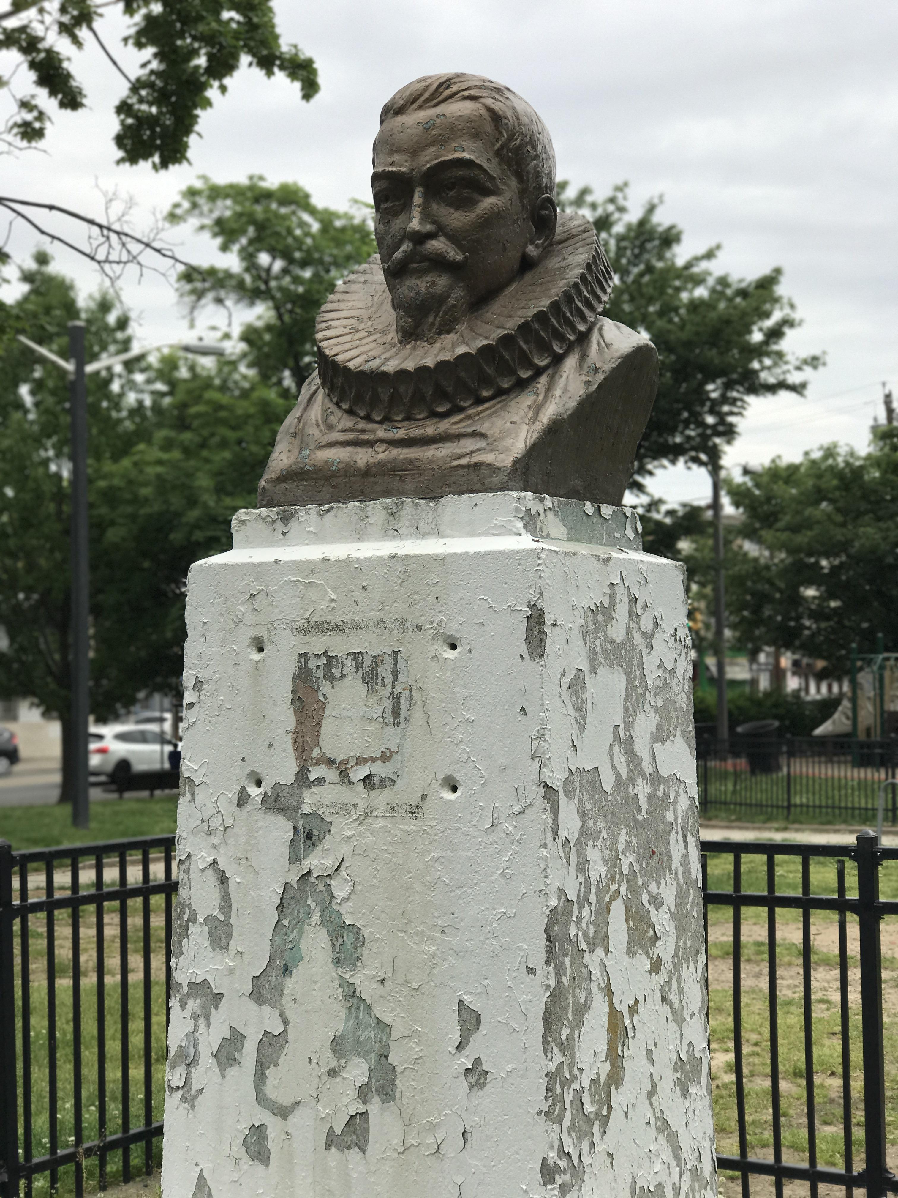 Henry Hudson Statue RiverviewFisk Park, The Heights r/jerseycity