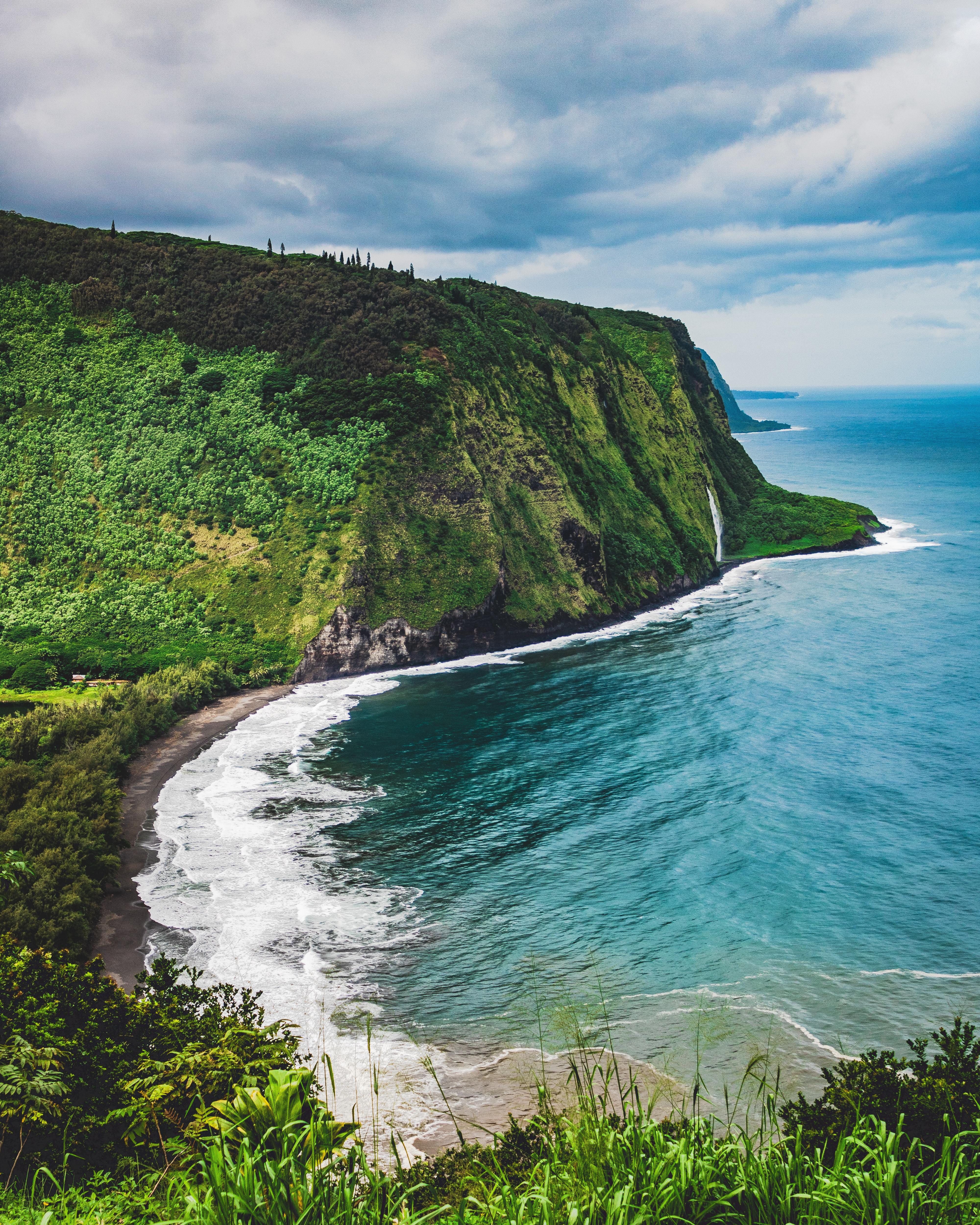 Laupahoehoe Hawai'i [OC] [4000 X 5000] r/EarthPorn