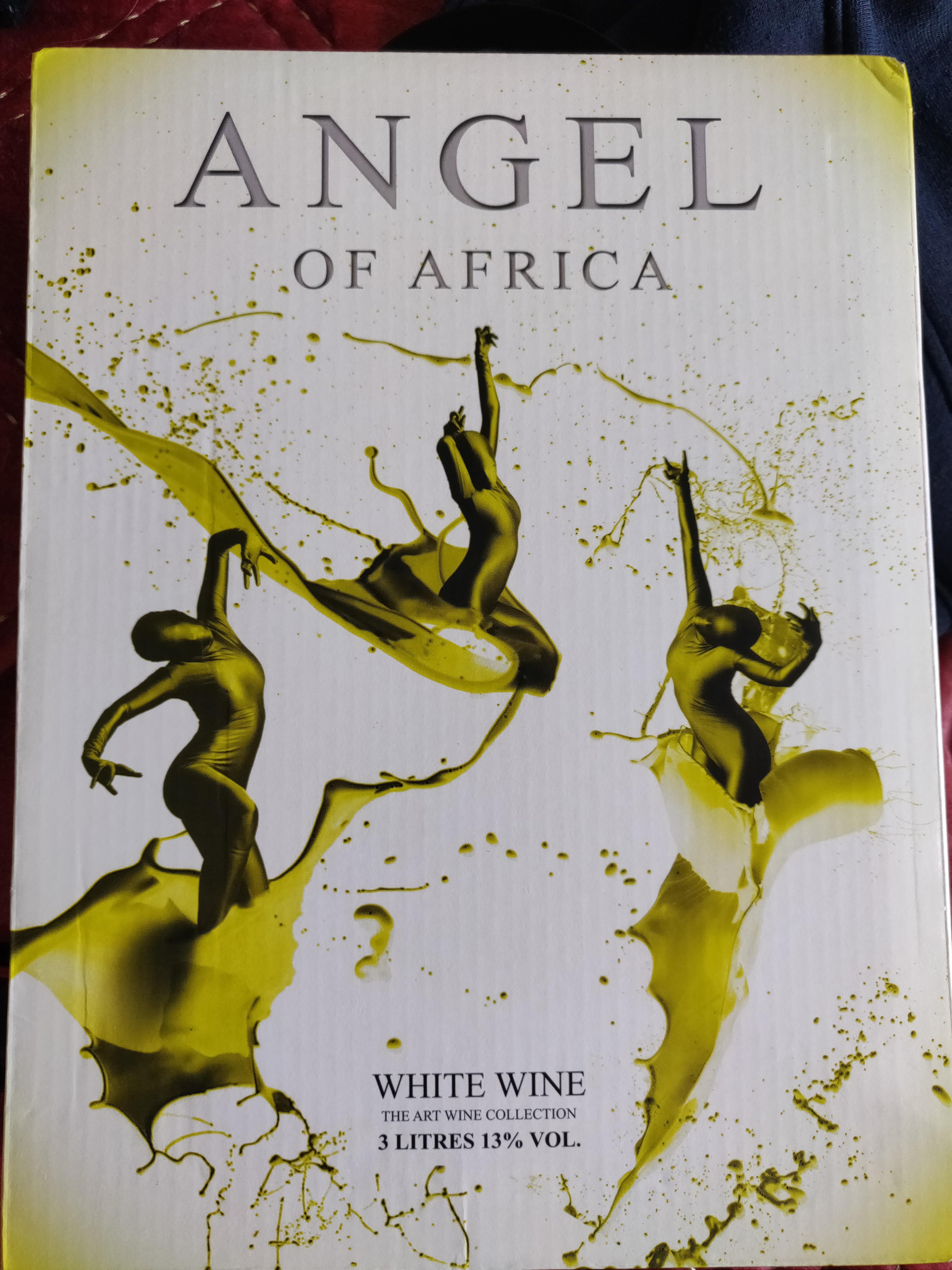 Boxed wine found in Danish Aldi r/graphicdesignfail