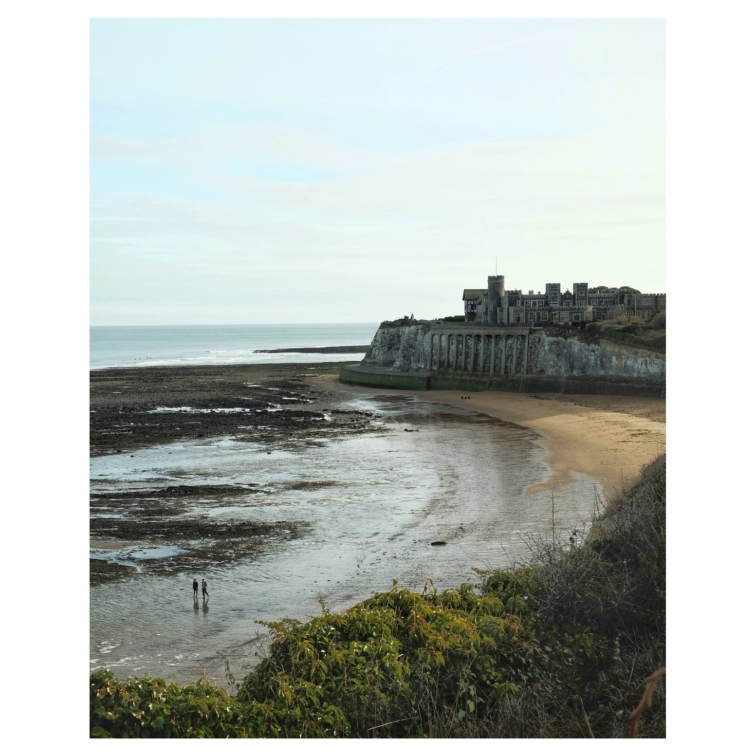 Kingsgate Bay, Broadstairs UK XE2 r/fujix