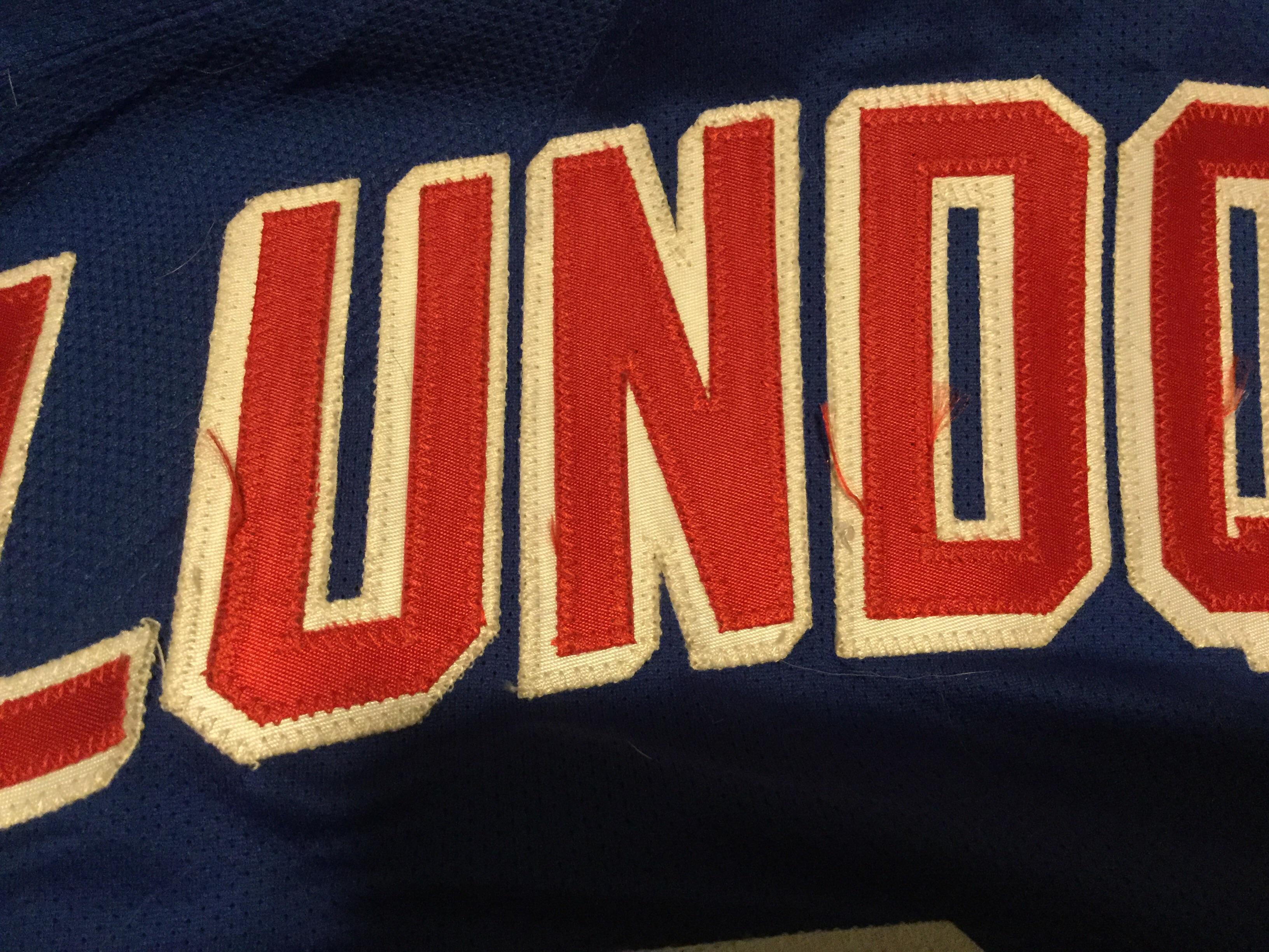 What is the best way to fix the hanging threads? r/hockeyjerseys