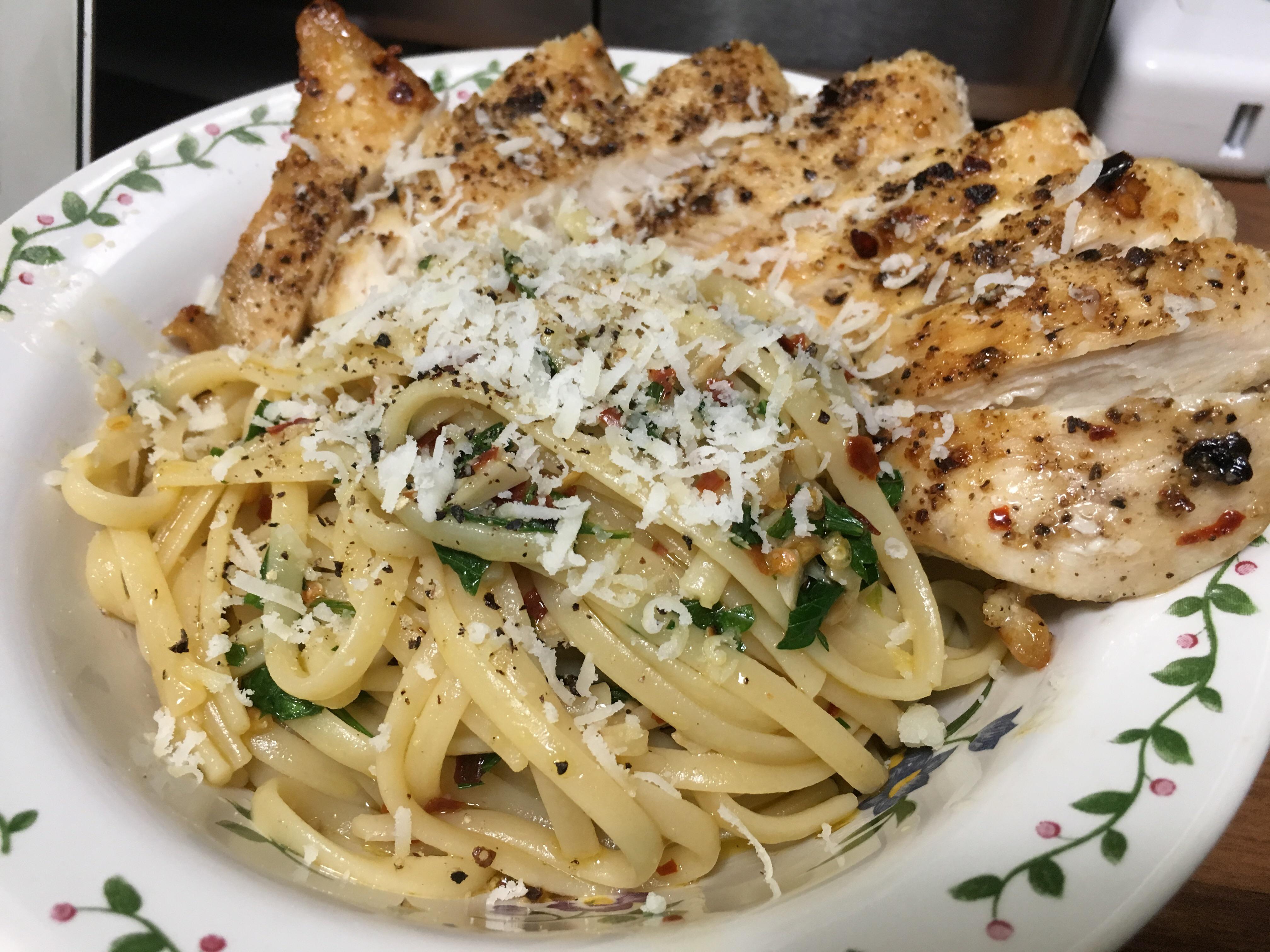 Babish’s pasta aglio e olio with chicken r/bingingwithbabish