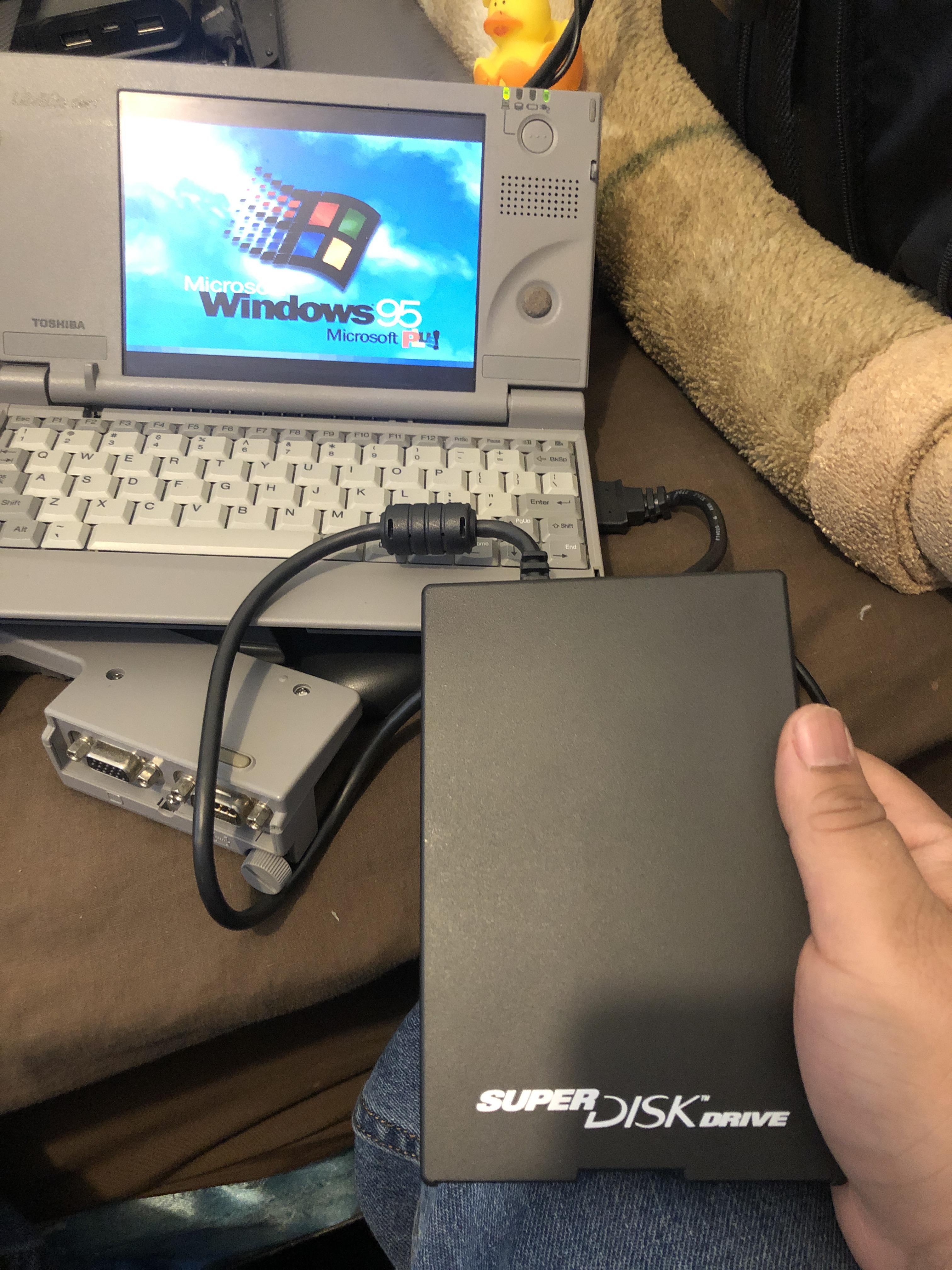 So I finally got a working 3.5in pcmcia floppy drive but it installs as