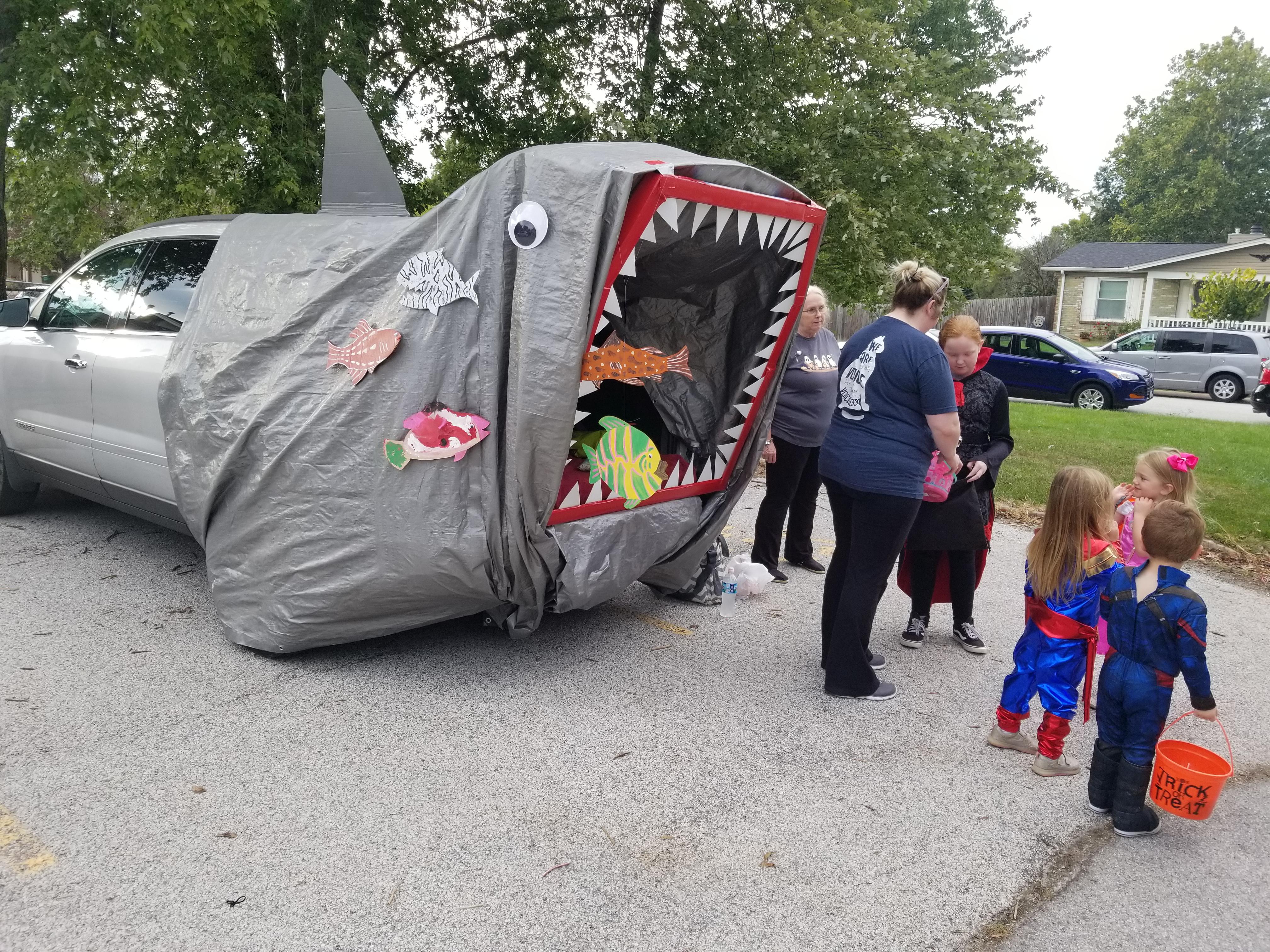 Made a shark for my daughters trunk or treat. r/mildlyinteresting