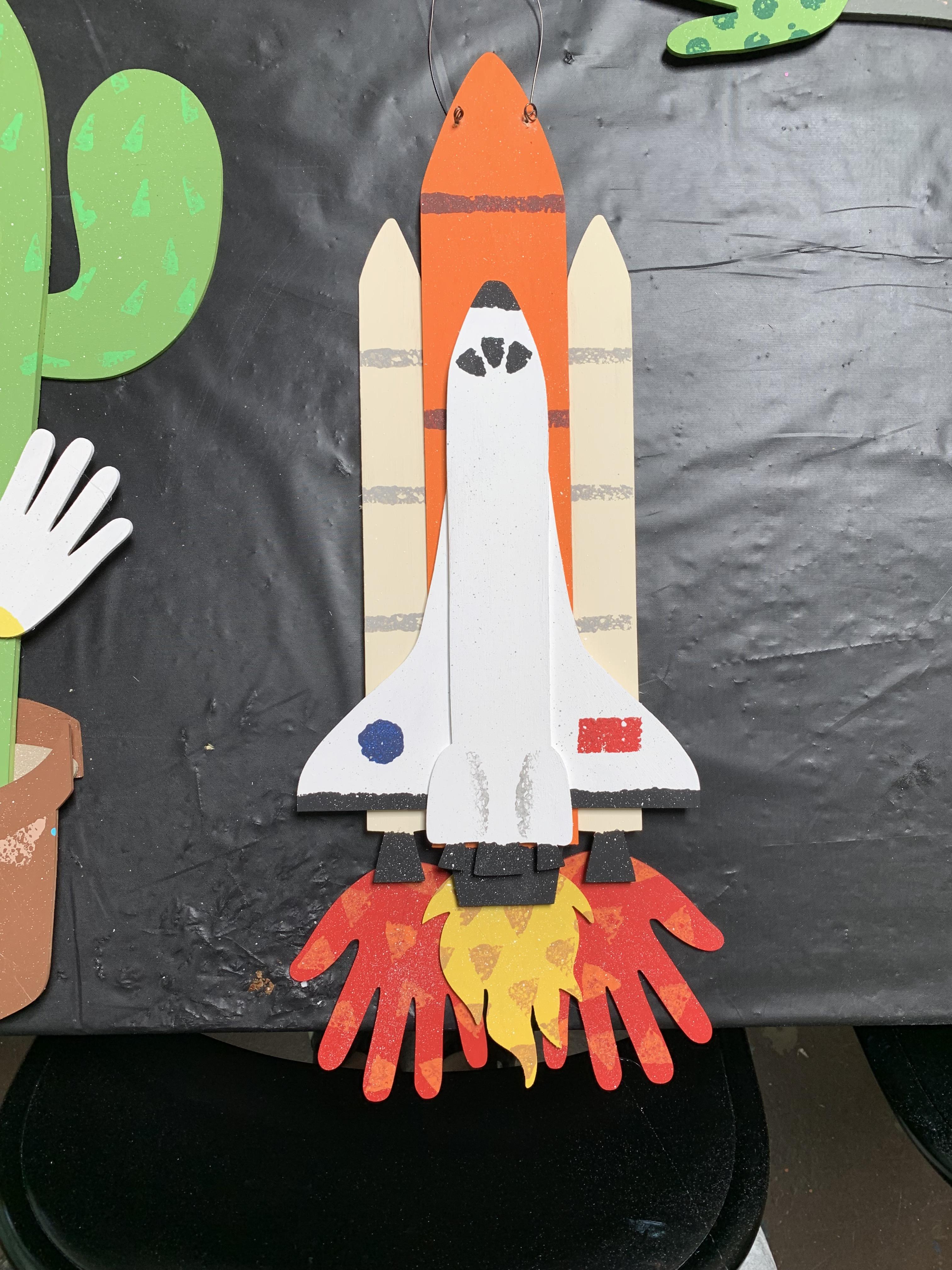 Kids woodcraft with handprints! nasa