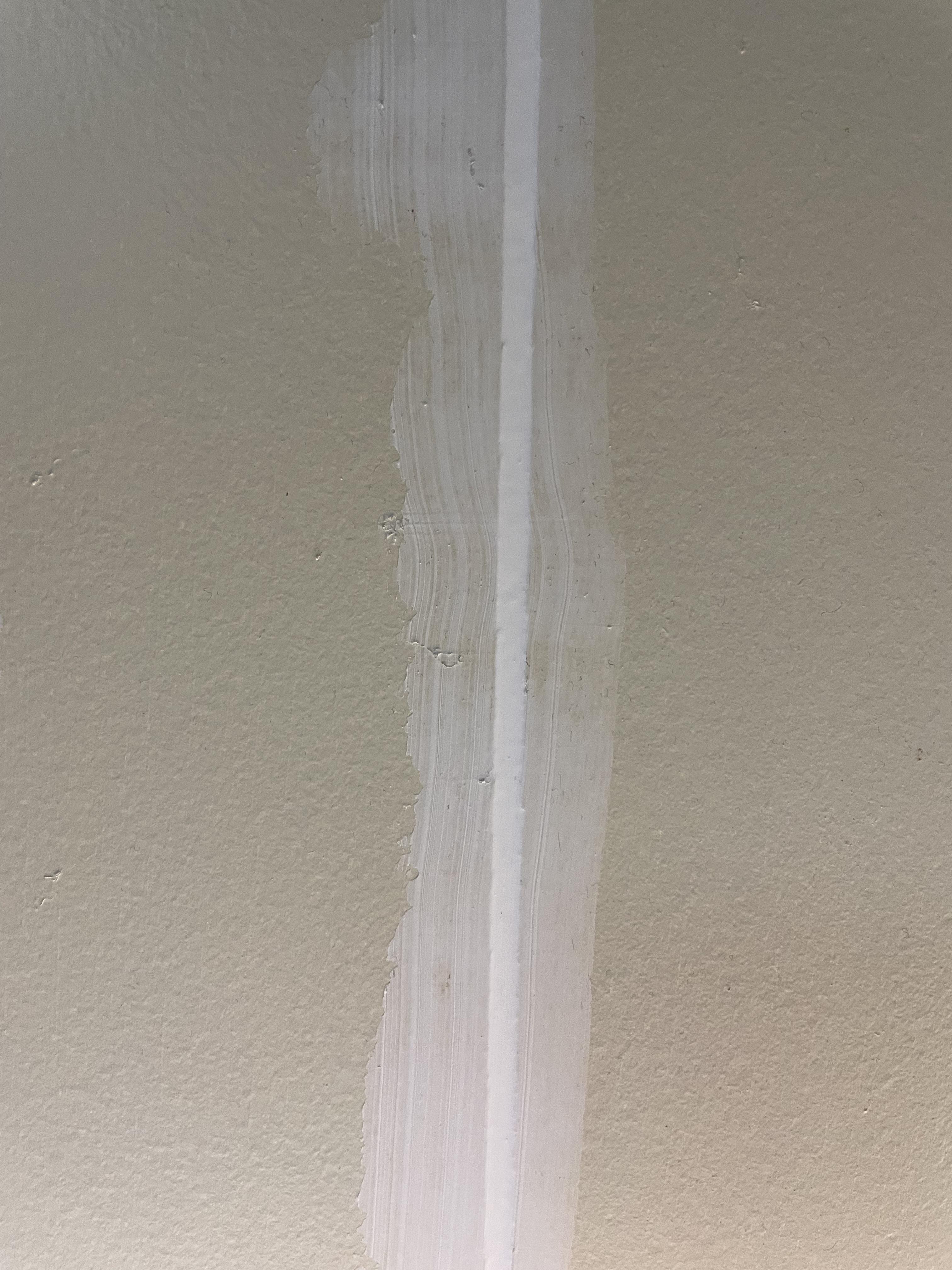 Do I need primer after spackling the walls? r/interiordecorating