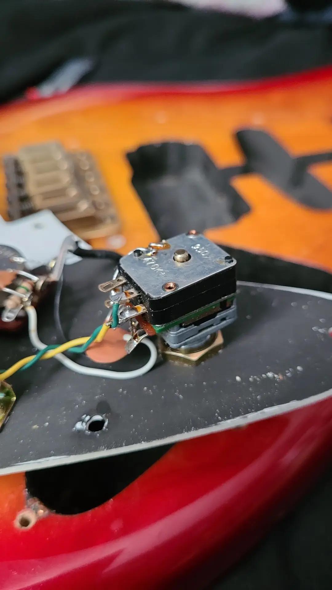 anyone know what pot this is?? it's a push pull knob. it's not a single