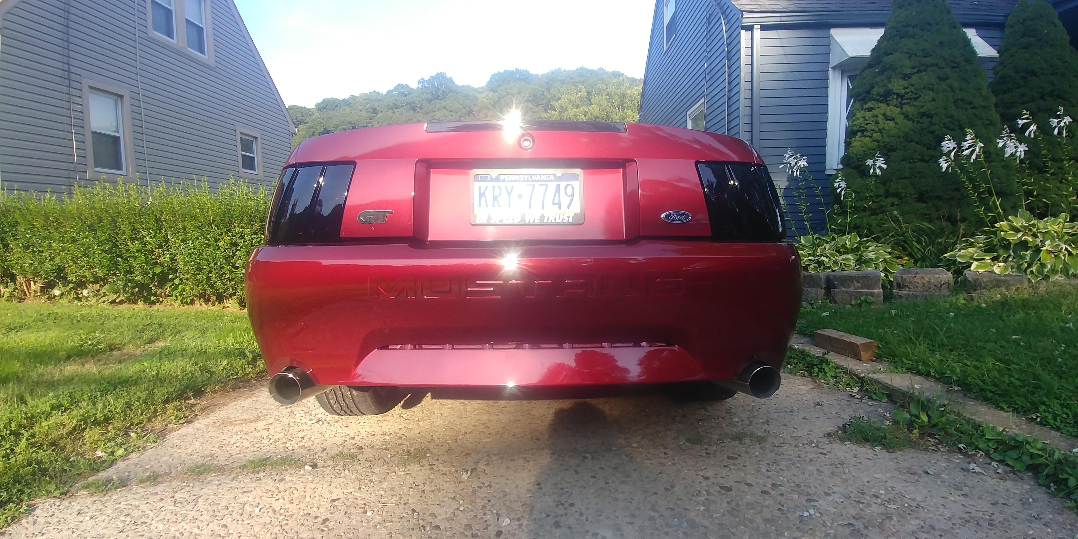 New tail lights painted and clear coated r/NewedgeMustang