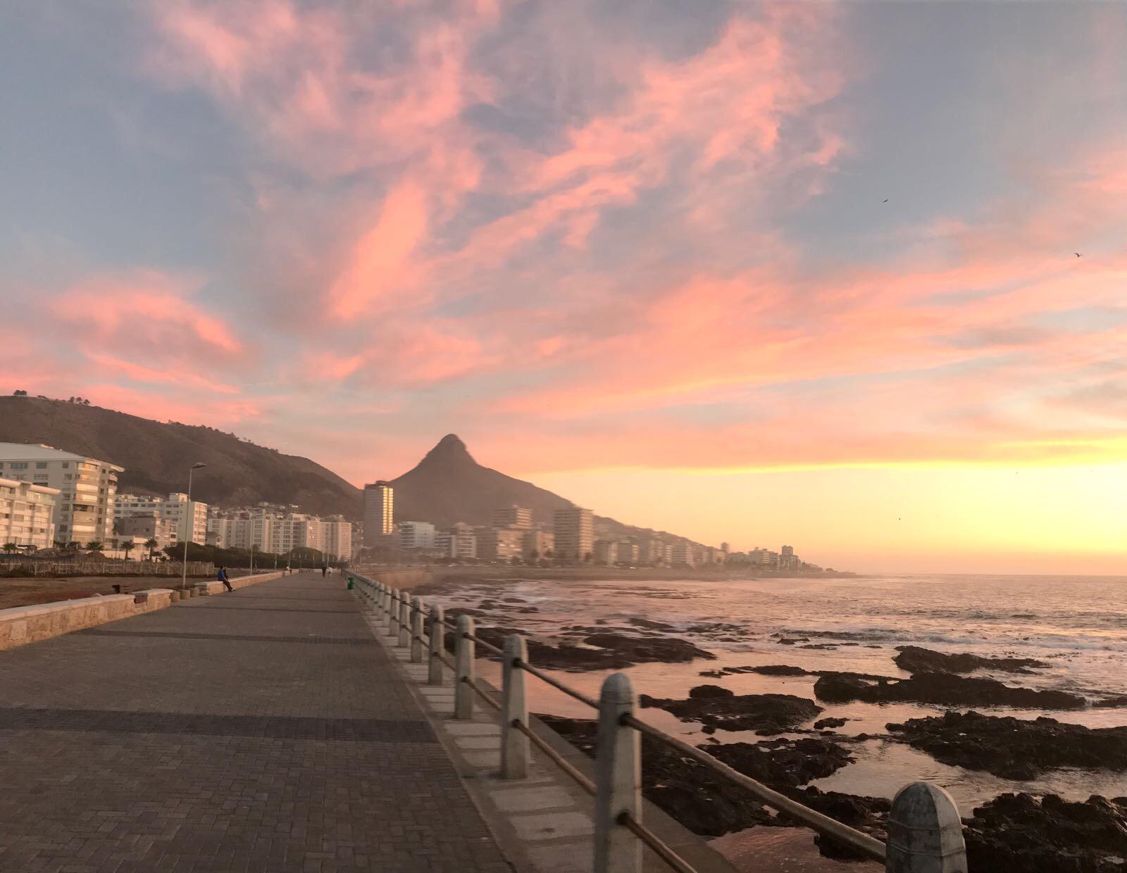 Cape Town has the best sunsets in the world! r/capetown
