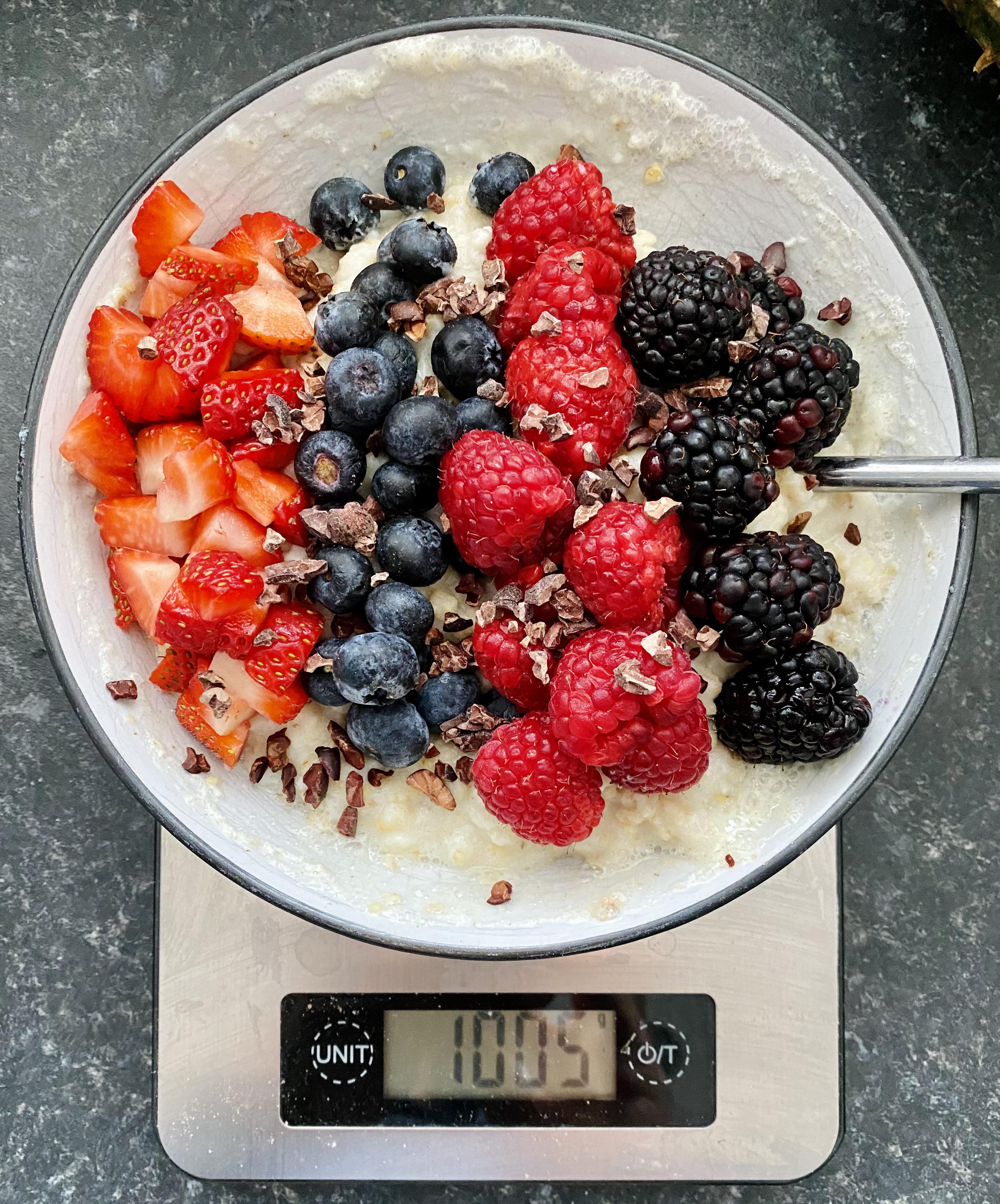 Over 500g of egg white porridge! 354kcal with 29g protein! 😋 r