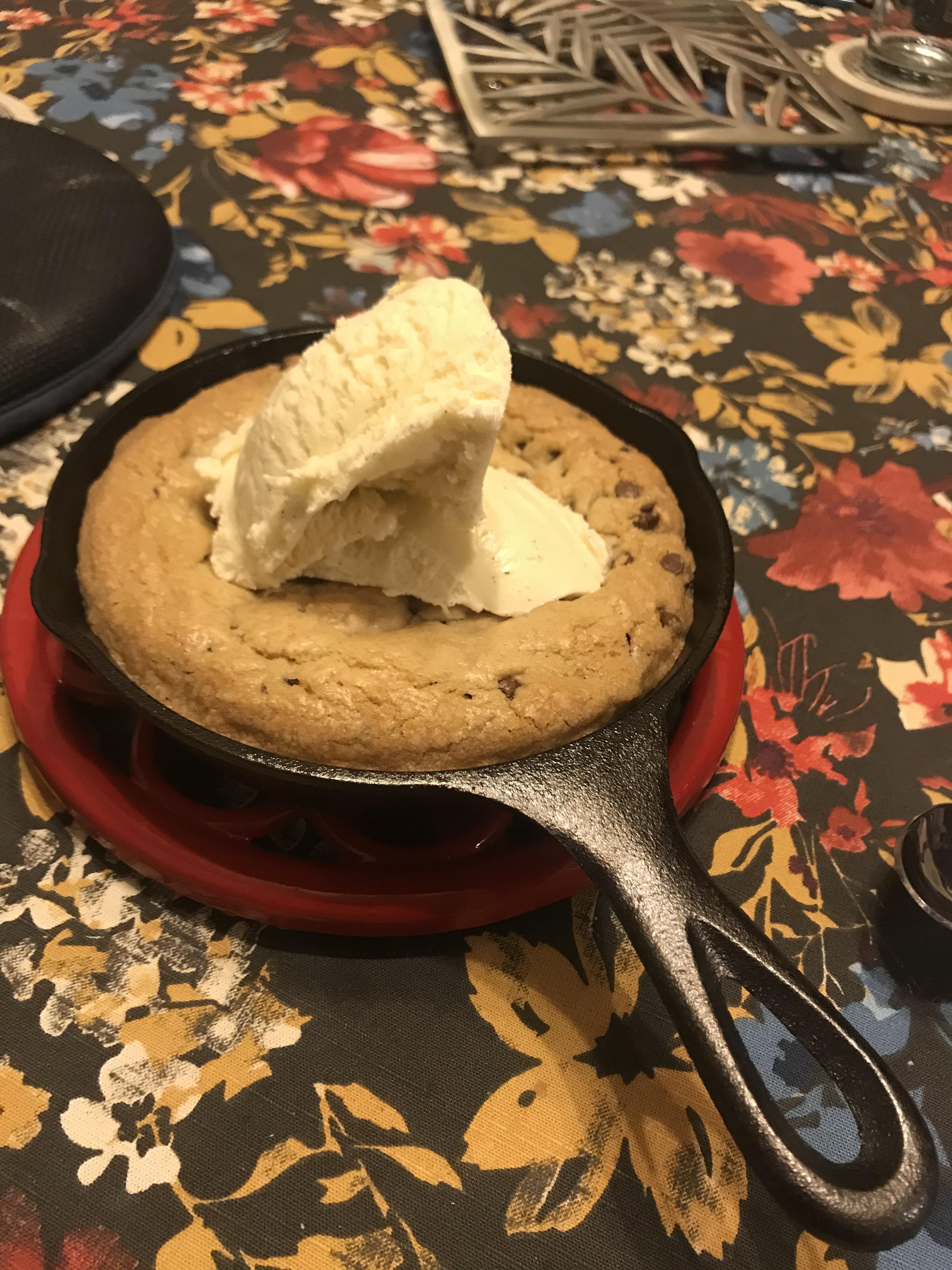 Dessert cookie for two want other desserts to make r/castiron