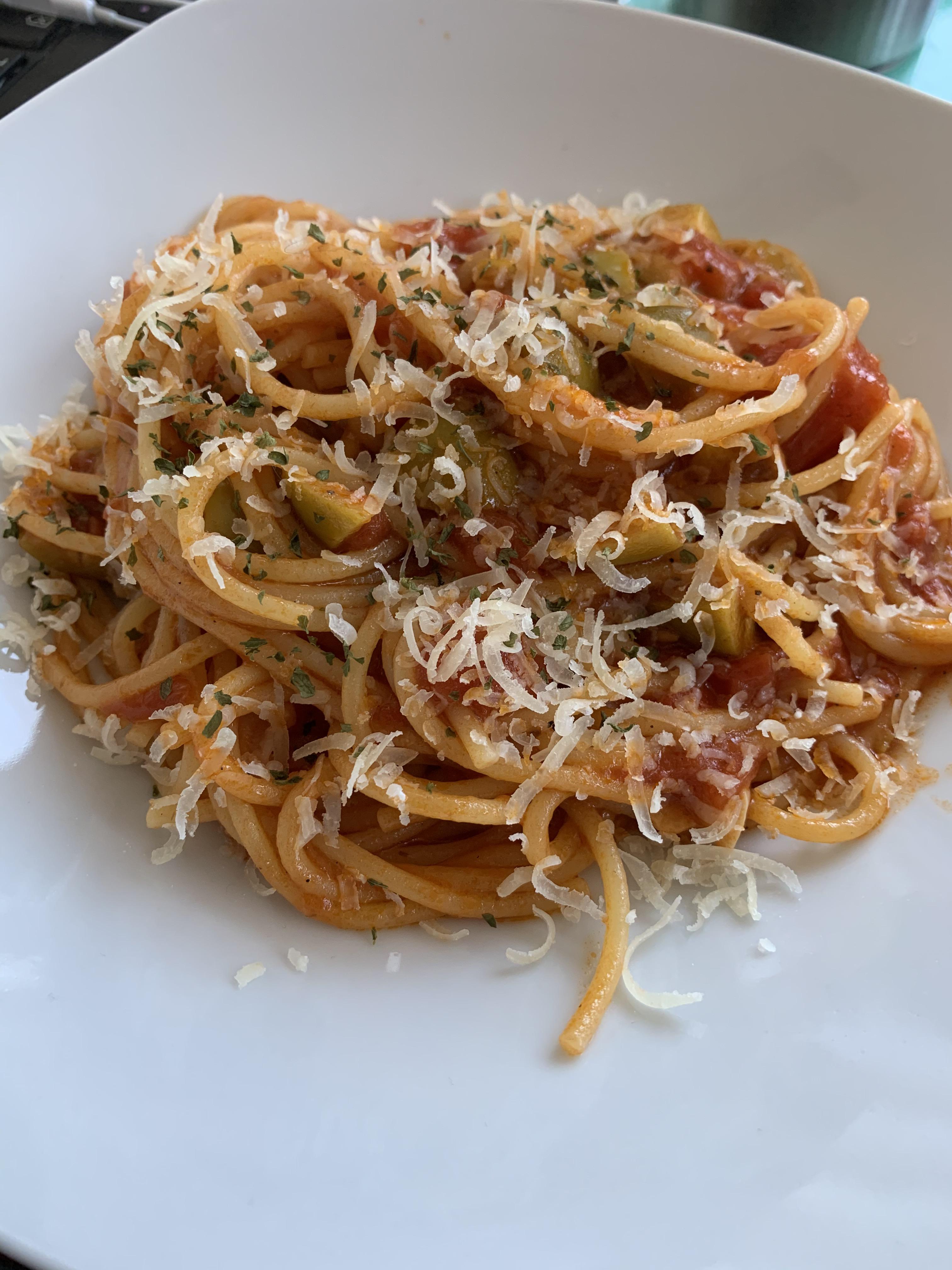 [Homemade] Olives, anchovies, tomato pasta I made for lunch r/food