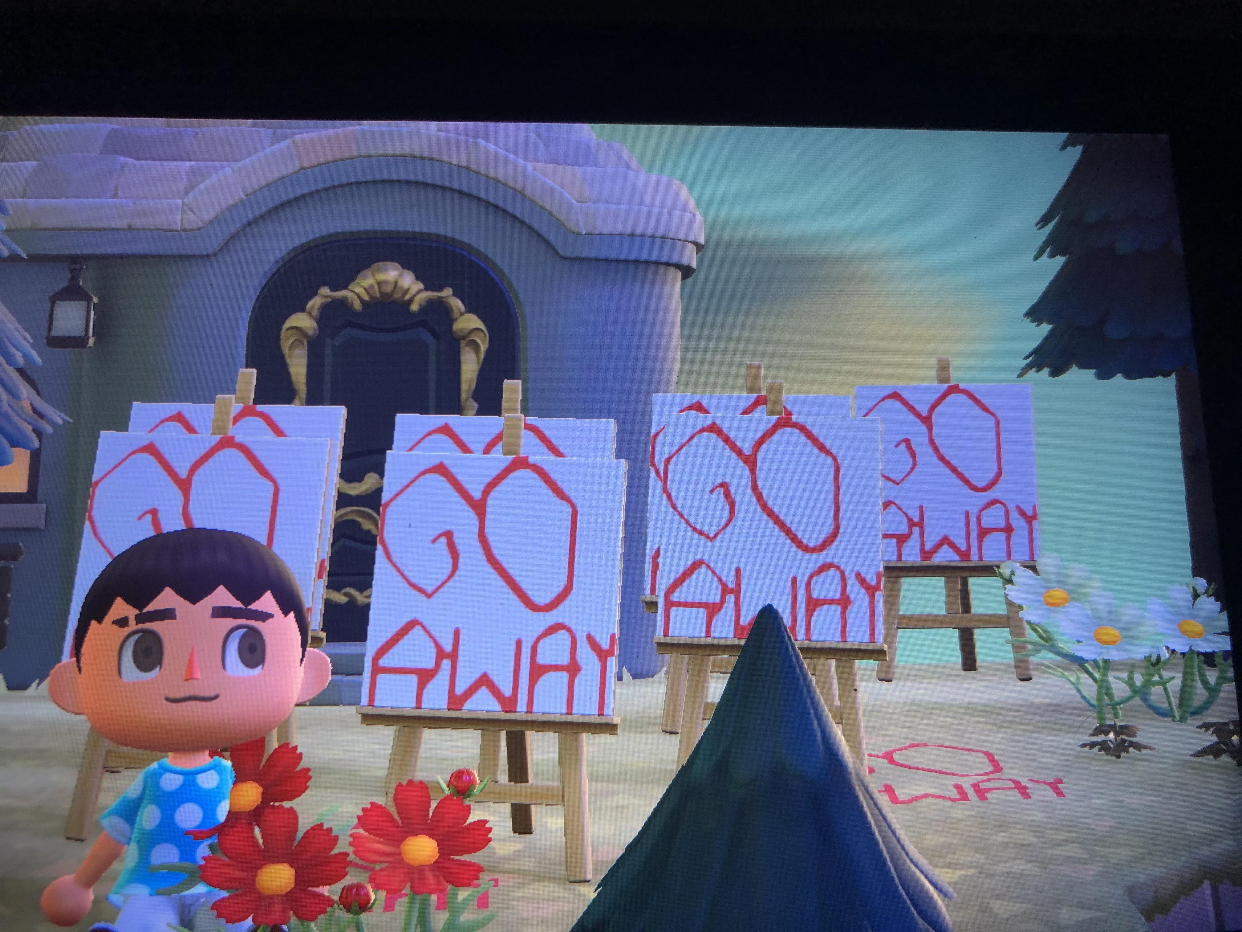 chops moved in, so... r/acnh