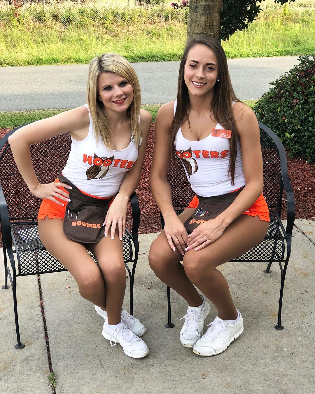 Hooters on the Patio r/hooters