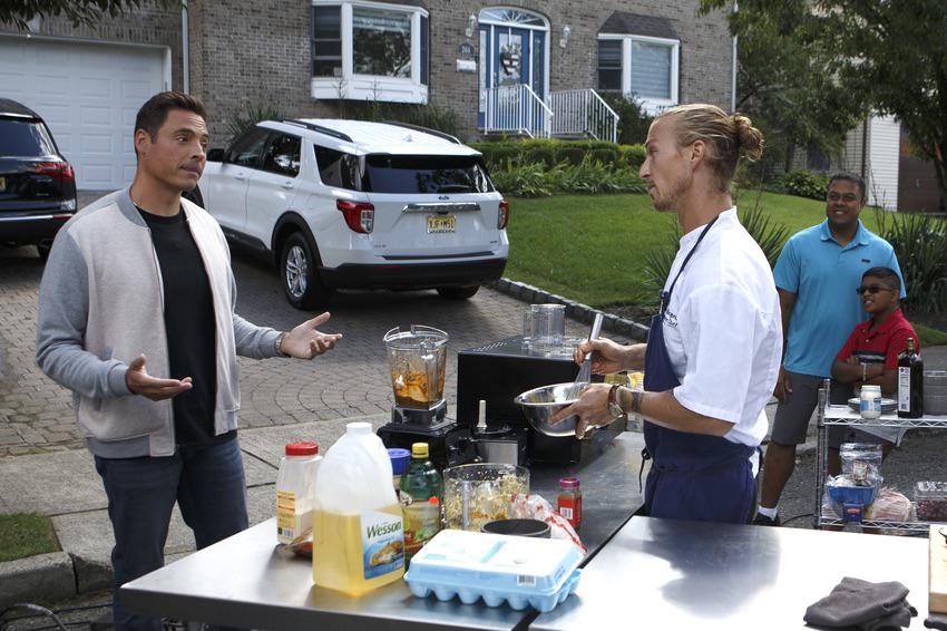 My new game show Kitchen Crash premiers tonight! 10p 9c