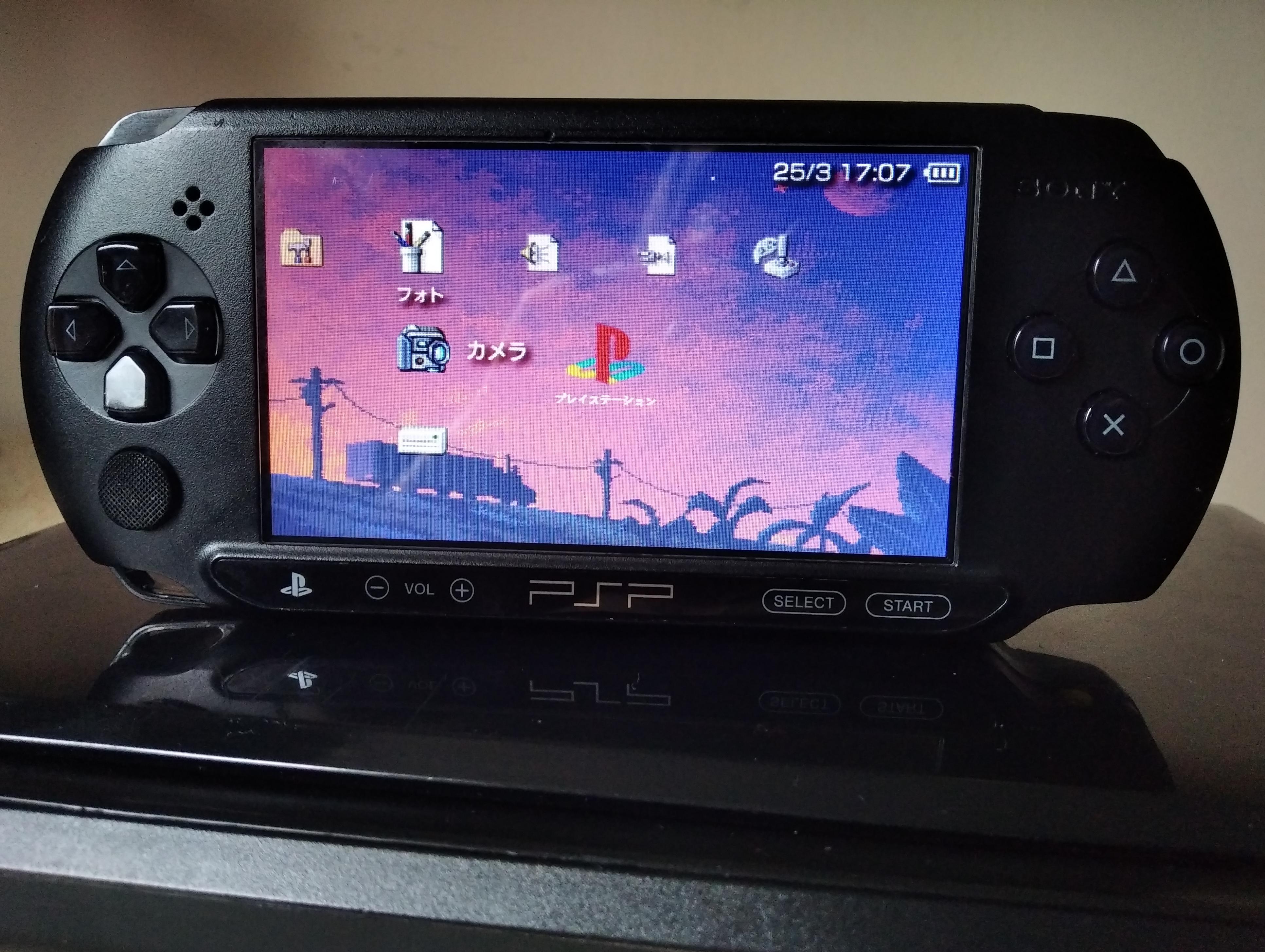 My PSP Street with a custom Windows Classic theme. Bought this one at a