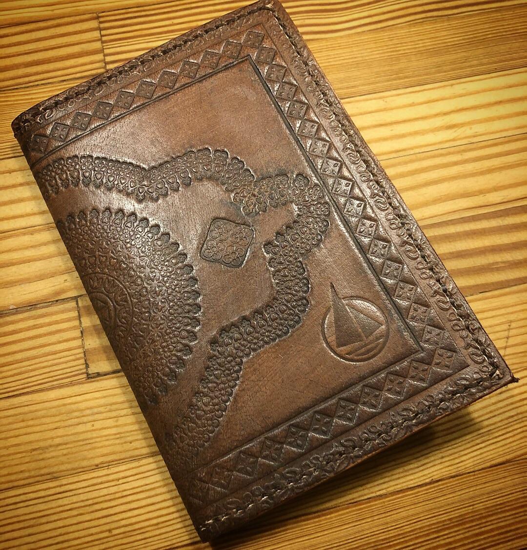 Repurposed leather sketch book cover r/Leathercraft