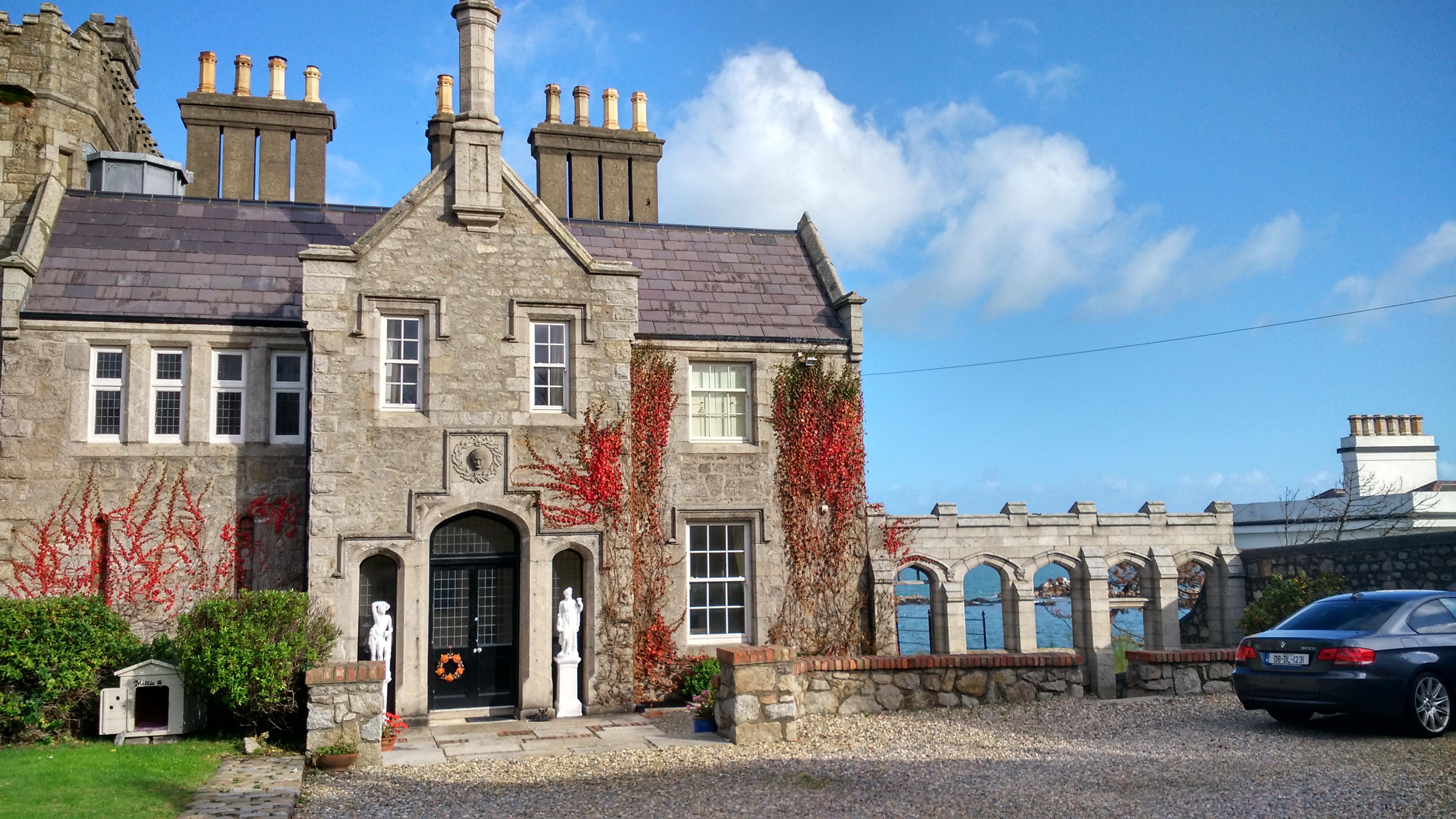 Best designed house in Dalkey , Ireland [3180 x 2160] [OC] r