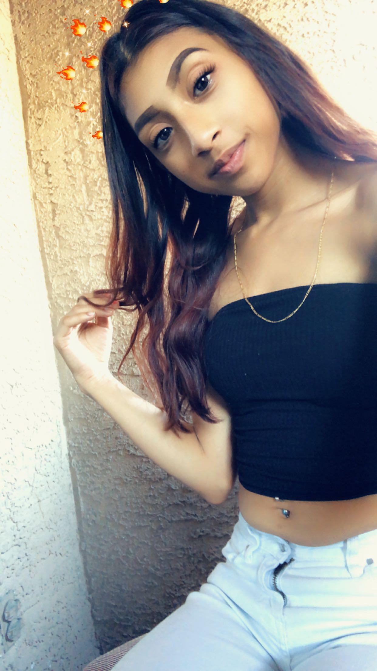 Selfie : LatinaCuties