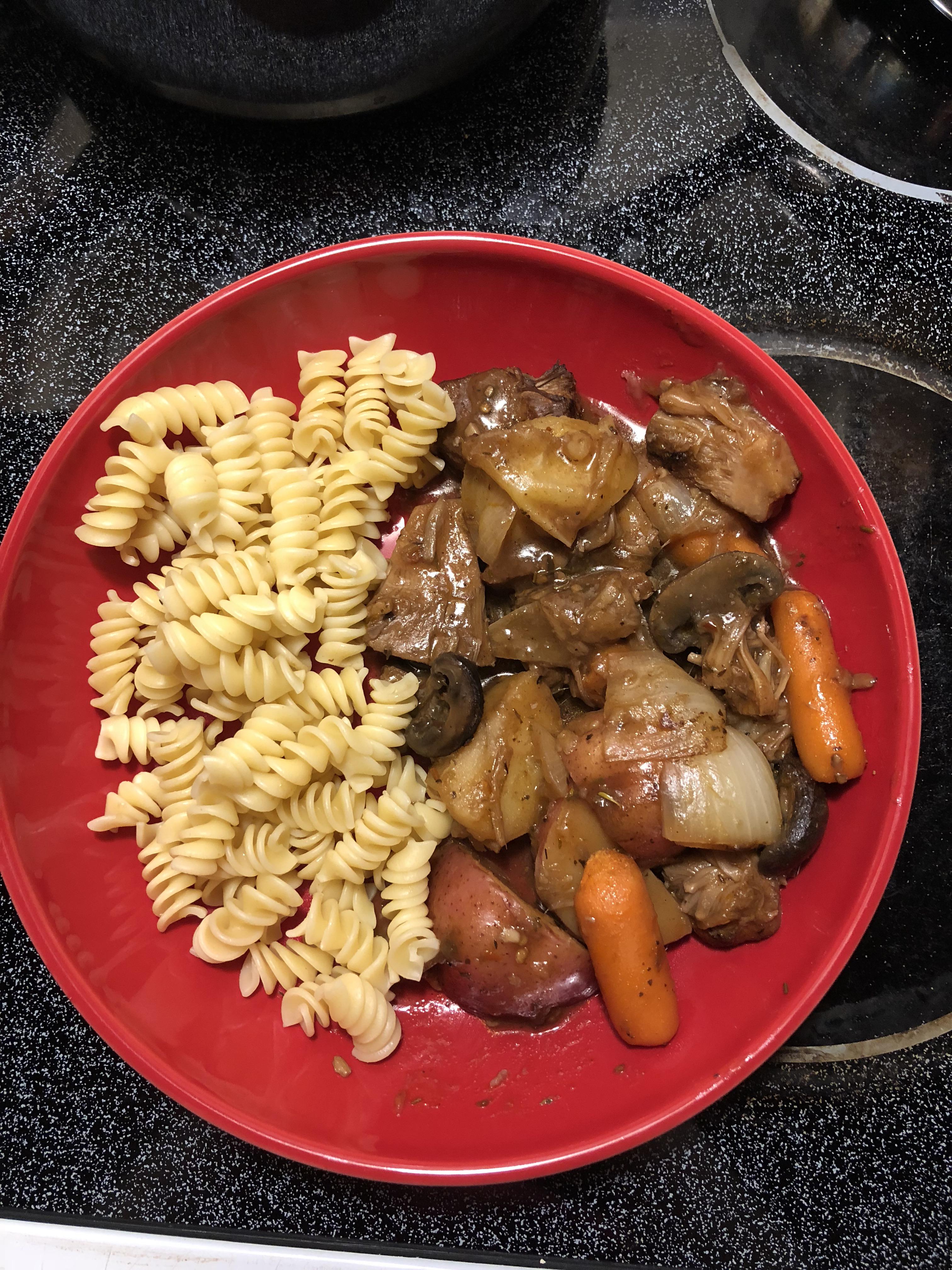made vegan pot roast out of jackfruit for Christmas dinner r/vegetarian