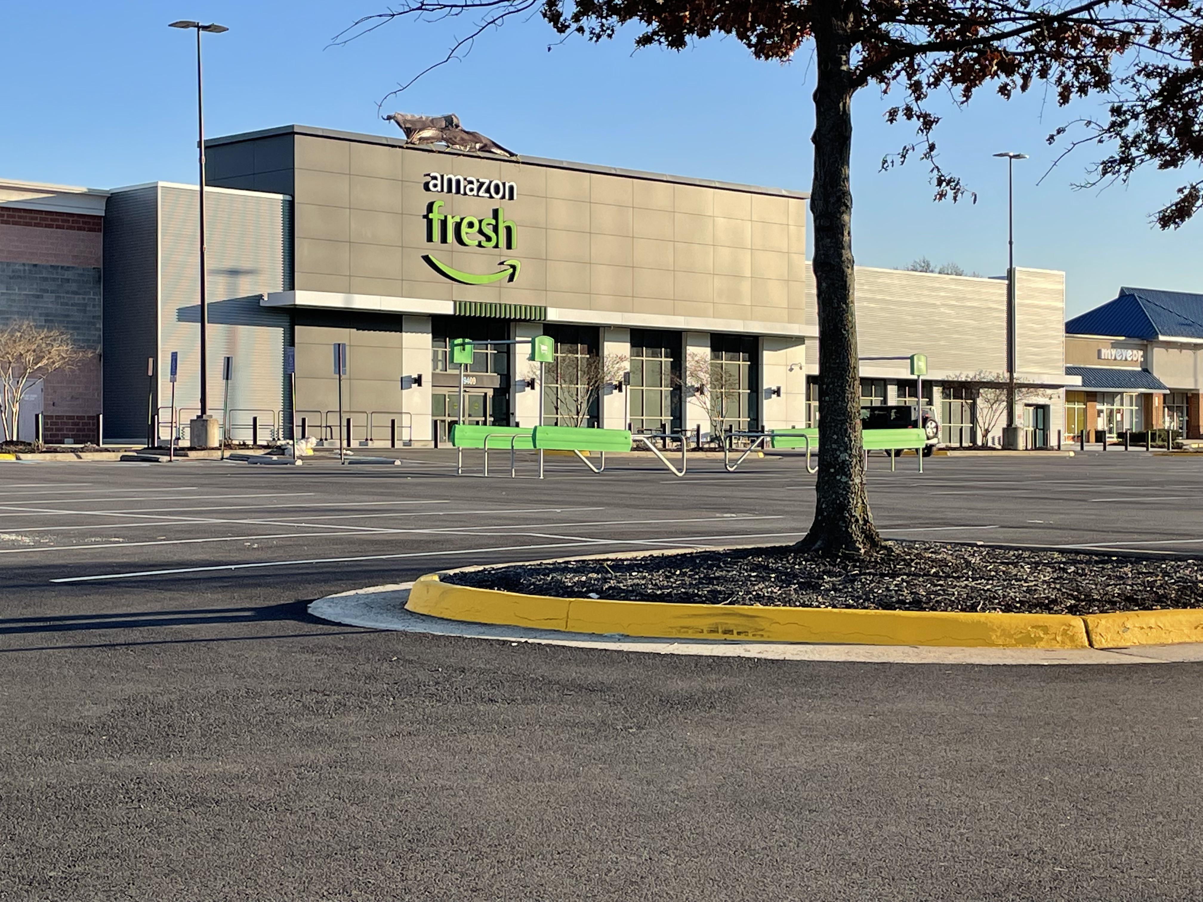 Does anyone know when the Amazon Fresh in Lorton will open? r/nova
