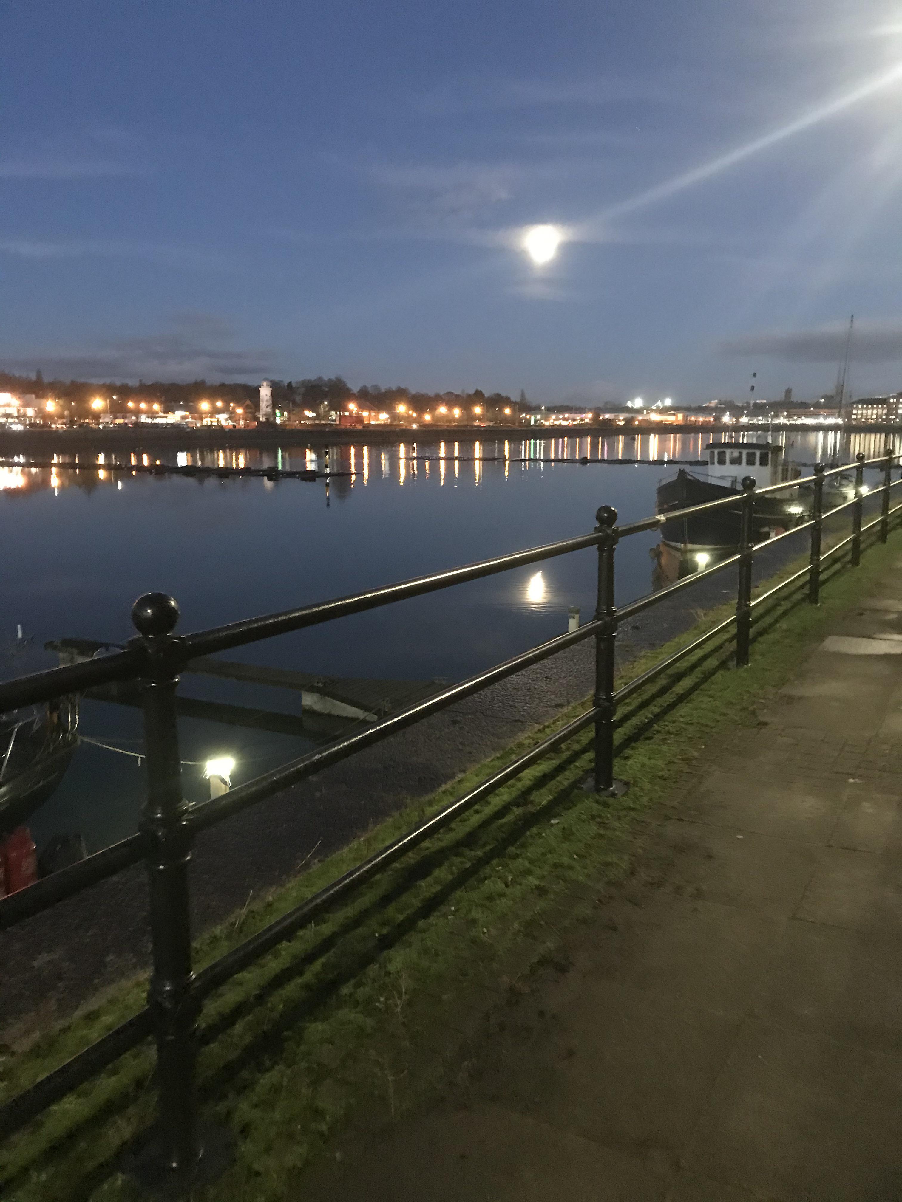 Preston docks at night r/Preston