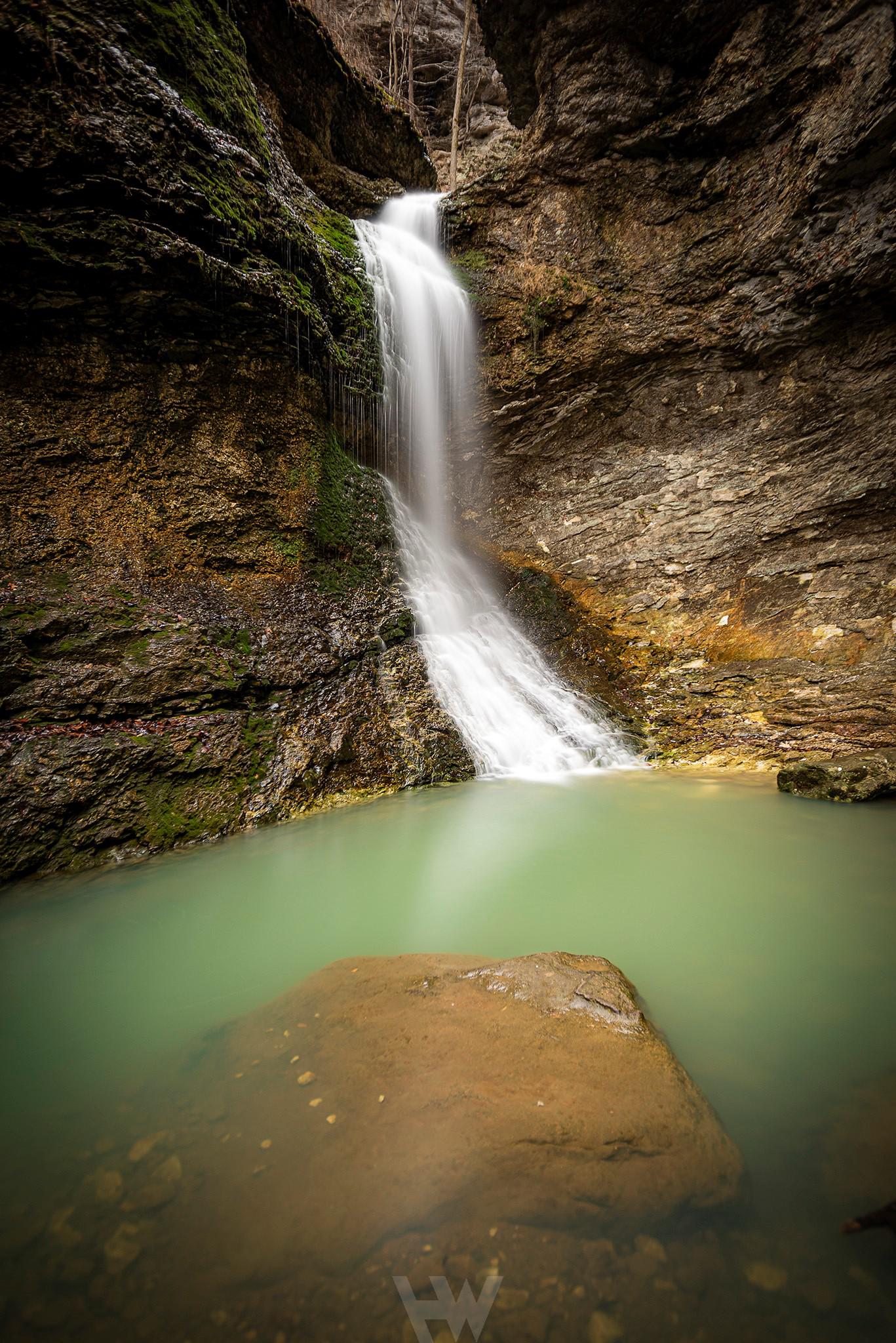 Eden Falls on the Lost Valley Trail in NW Arkansas [OC] [1367x2048] r
