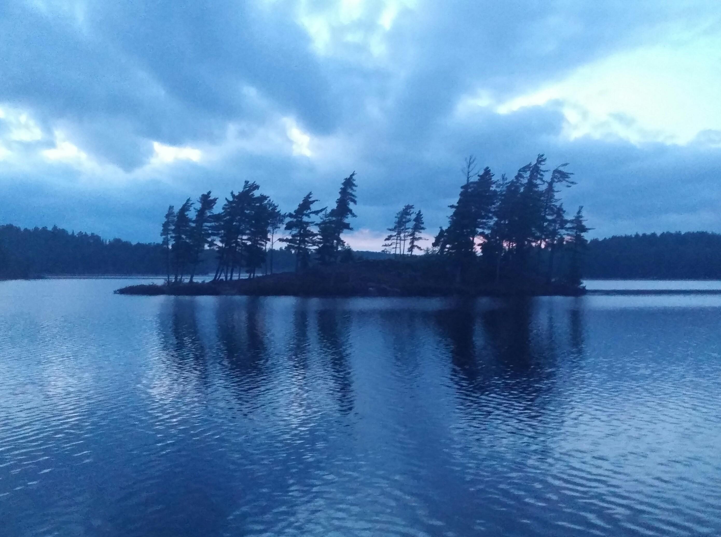 Tom Thomson Lake, Algonquin Park, Ontario, Canada r/camping