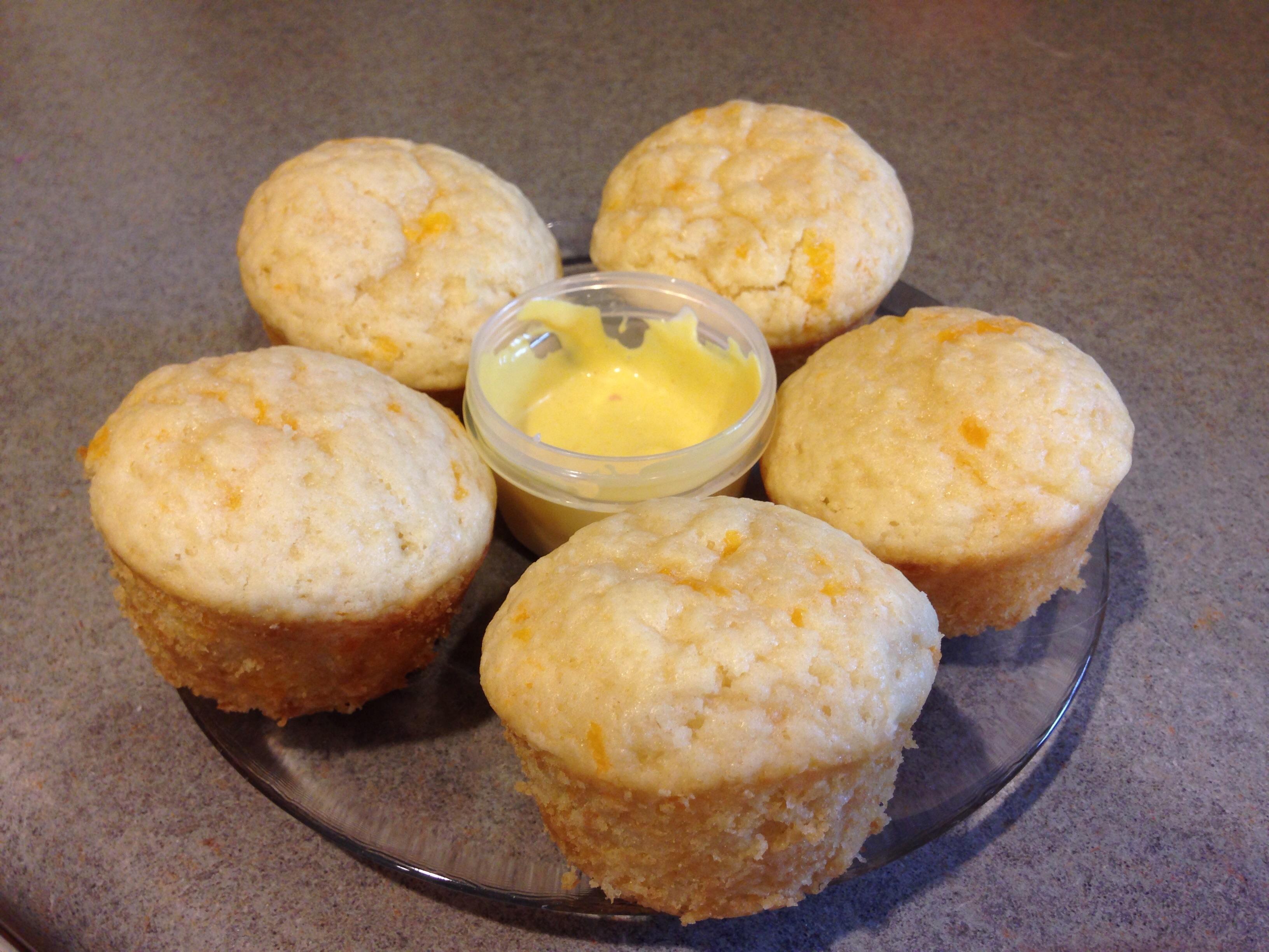 [Homemade] Cheese muffins with a mustard mayonnaise sauce r/food