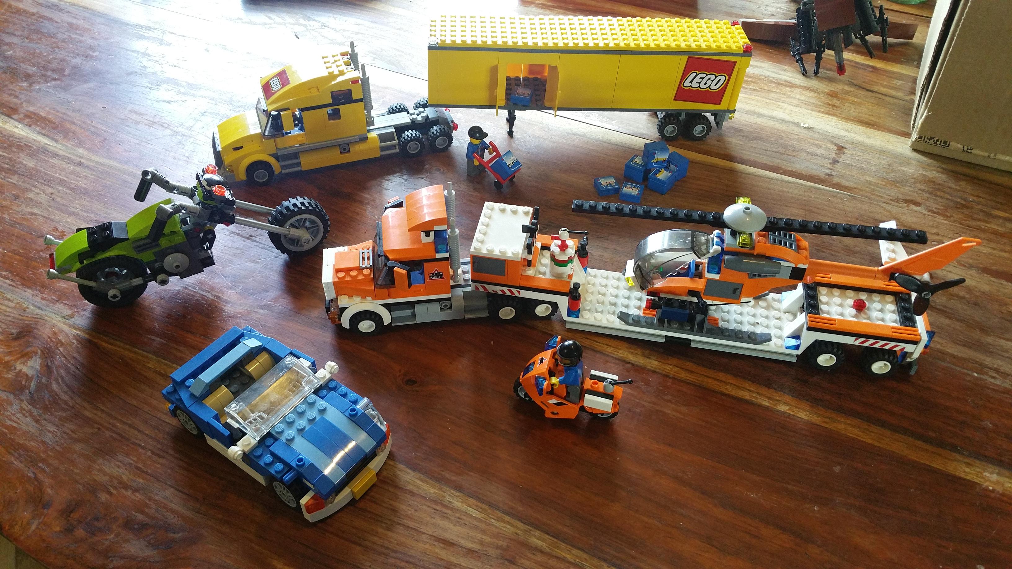 £10 Gumtree haul. Only missing a few. Gumtree is awesome. r/lego